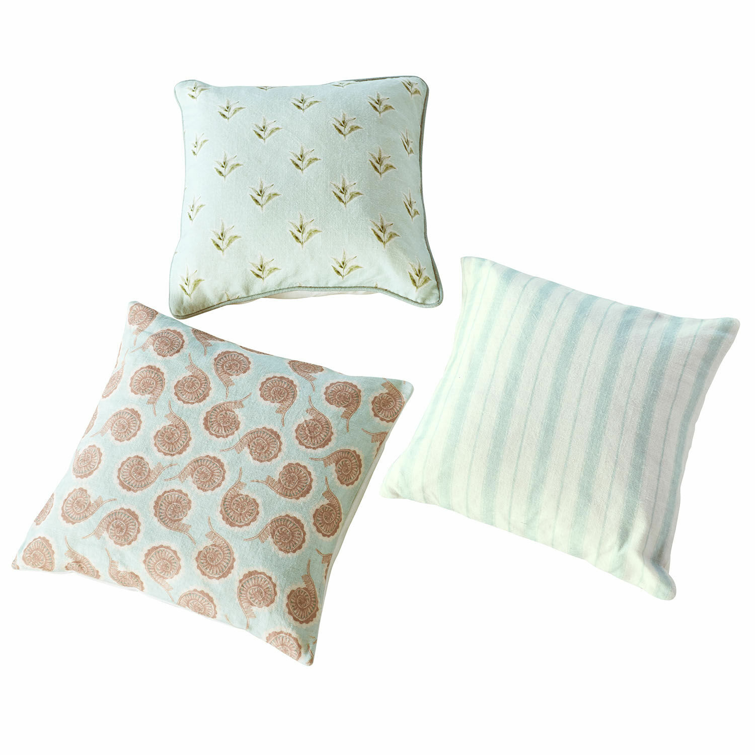 Kussenhoes set van 3 Père Set van drie decoratieve katoenen kussens in pasteltinten met plantenmotieven
