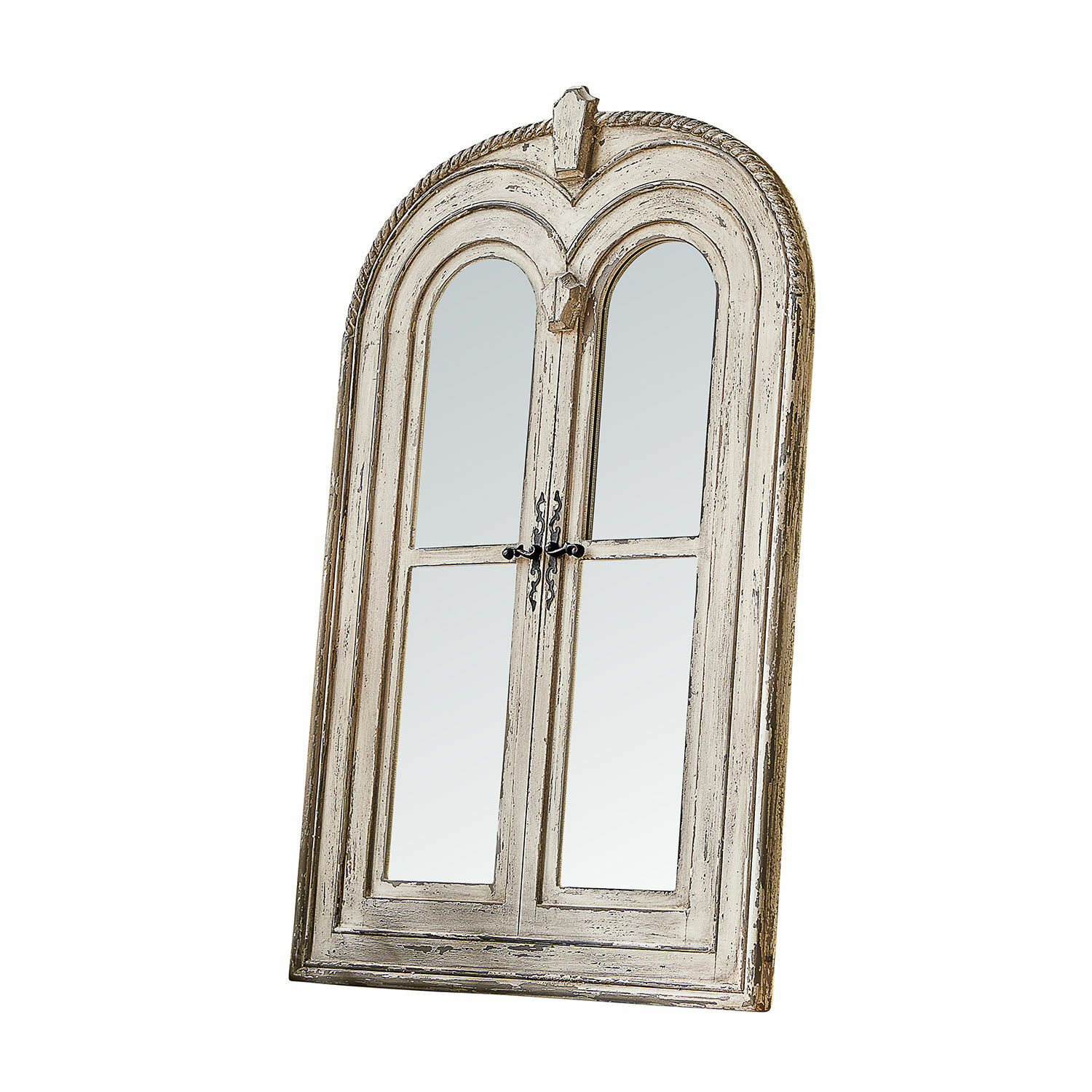 Spiegel Montcelin Wandspiegel van verweerd crème hout met metalen scharnieren en decoratieve boog