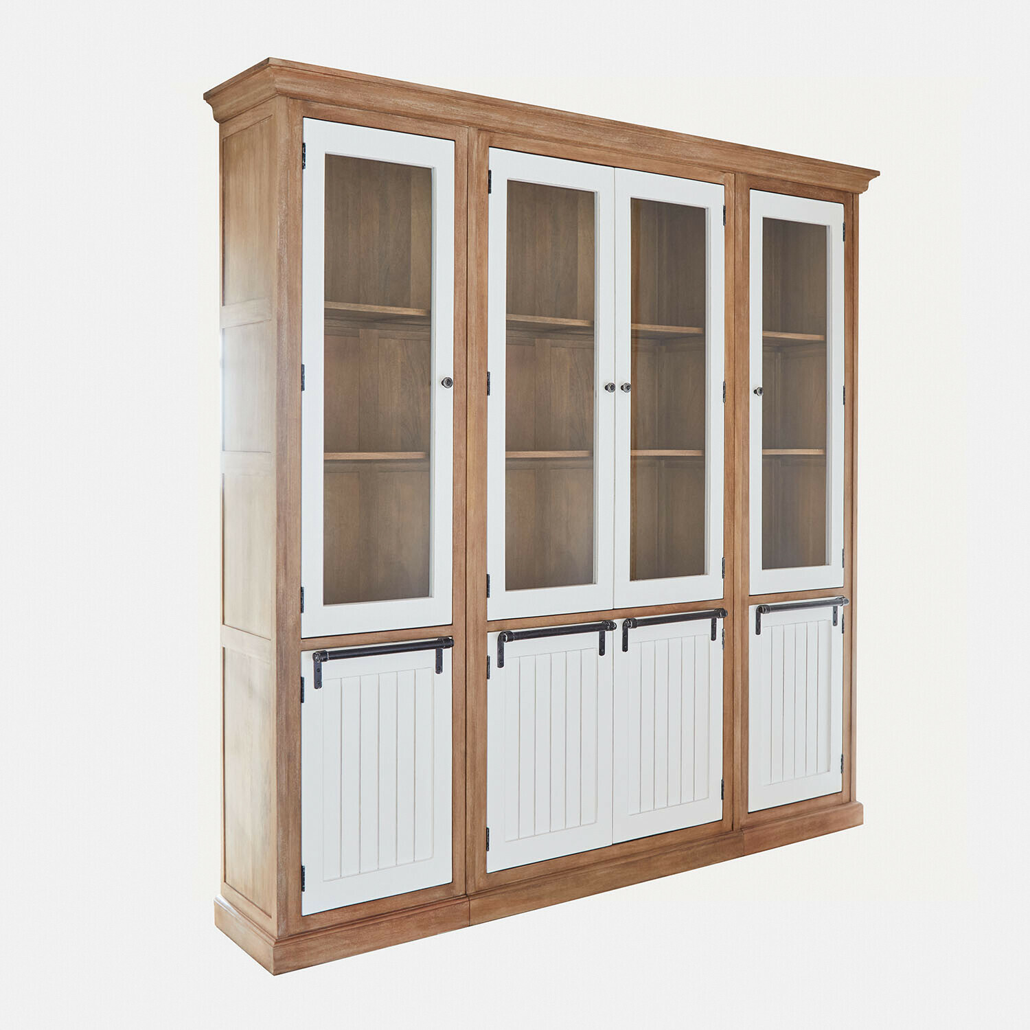 Kast Isaverny