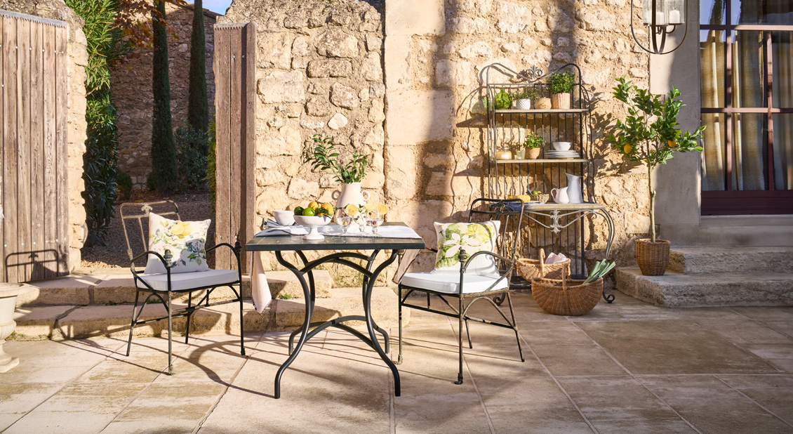 Ontbijt op het terras