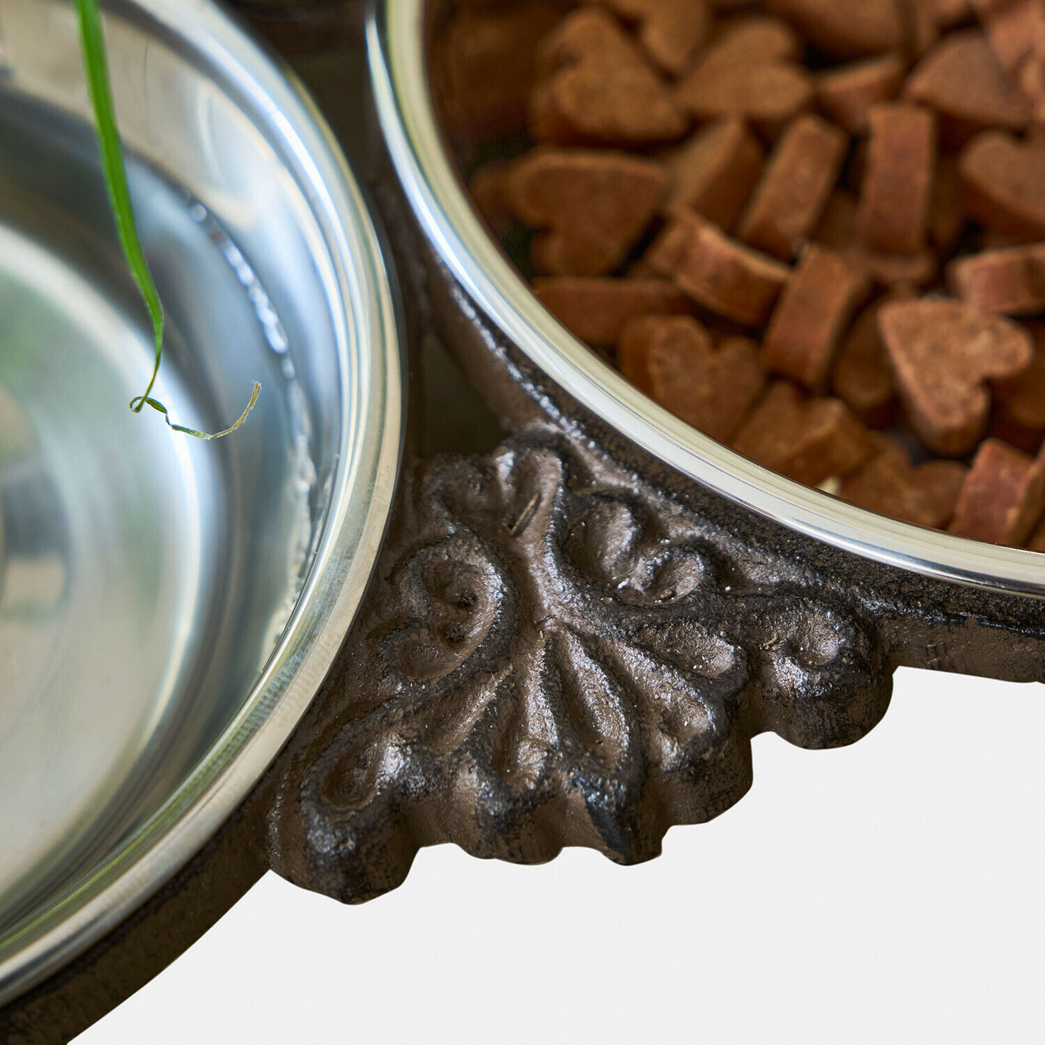 Voerbakje met houder Petivas