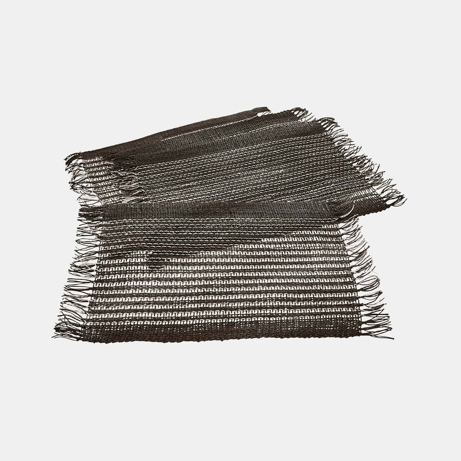 Placemat set van 4 Tarevo Bruine tafelloper met franjes van natuurlijk materiaal, rustieke tafeldecoratie