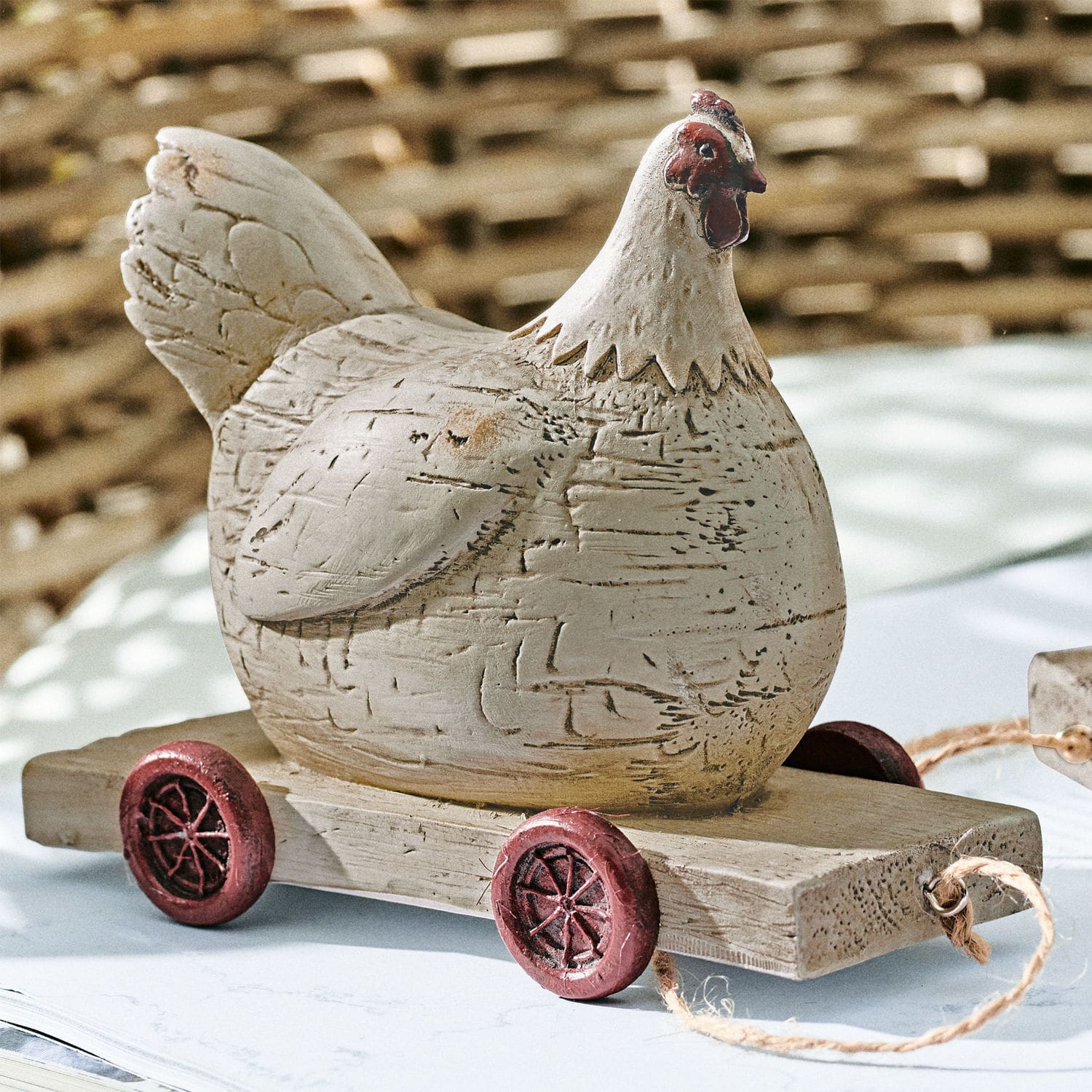 Kip set van 2 Mesnil