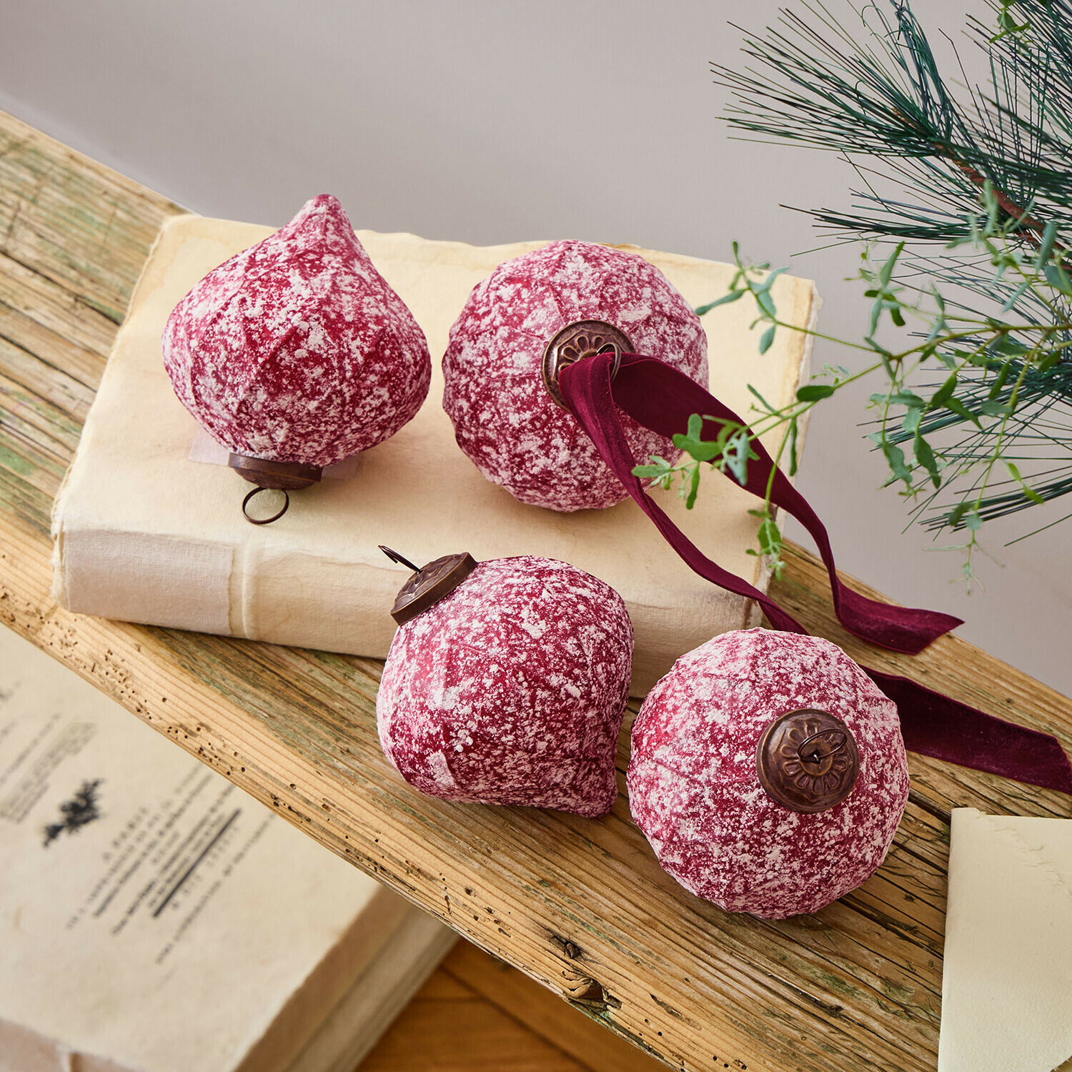 Kerstbal set van 4 Ysavelle