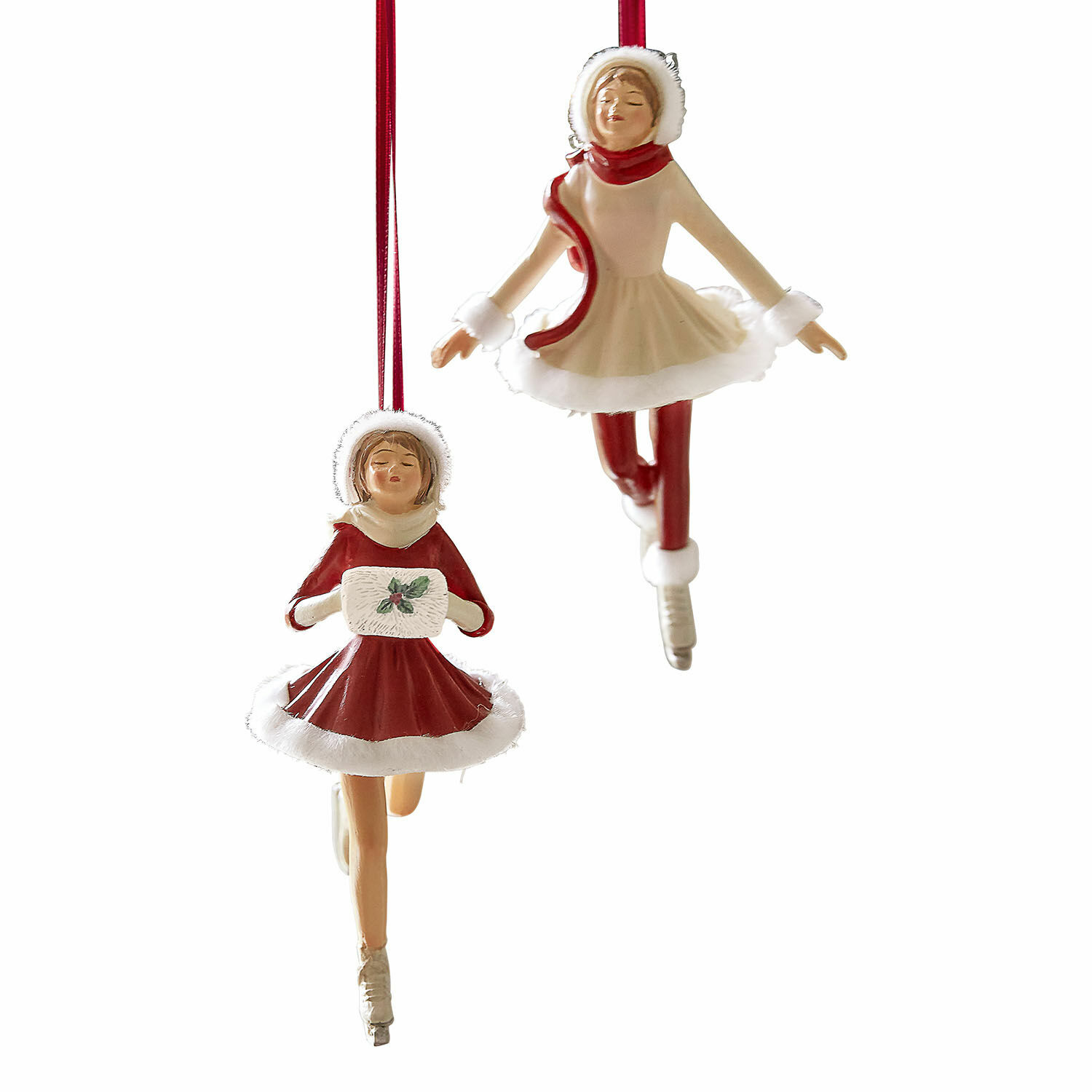 Hanger set van 2 Sylphelle Kerstversieringen met figuurtjes van schaatsers in rood-witte kleding, feestelijke hangdecoratie