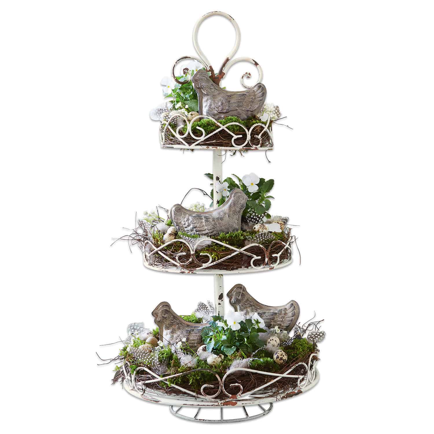 Etagère Julye Drieledig metalen etagère in wit met kippen en groene decoraties, rustieke tafeldecoratie