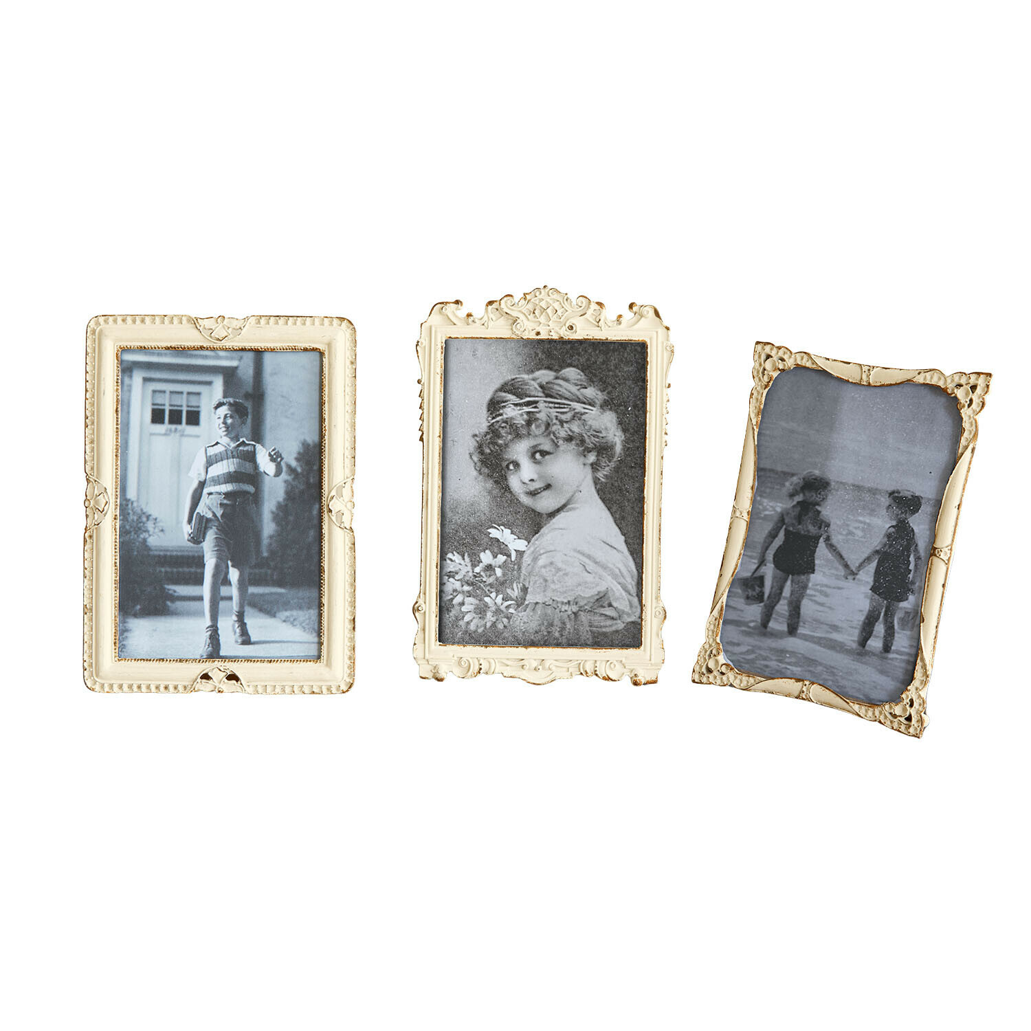 Set van drie crèmekleurige sierlijsten met zwart-wit retro kinderfoto's