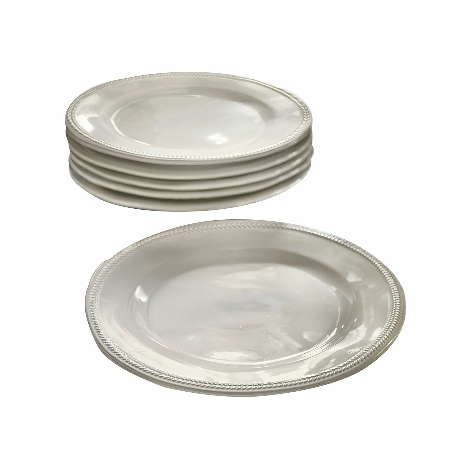 Set witte keramische borden met decoratieve rand voor het serveren van maaltijden