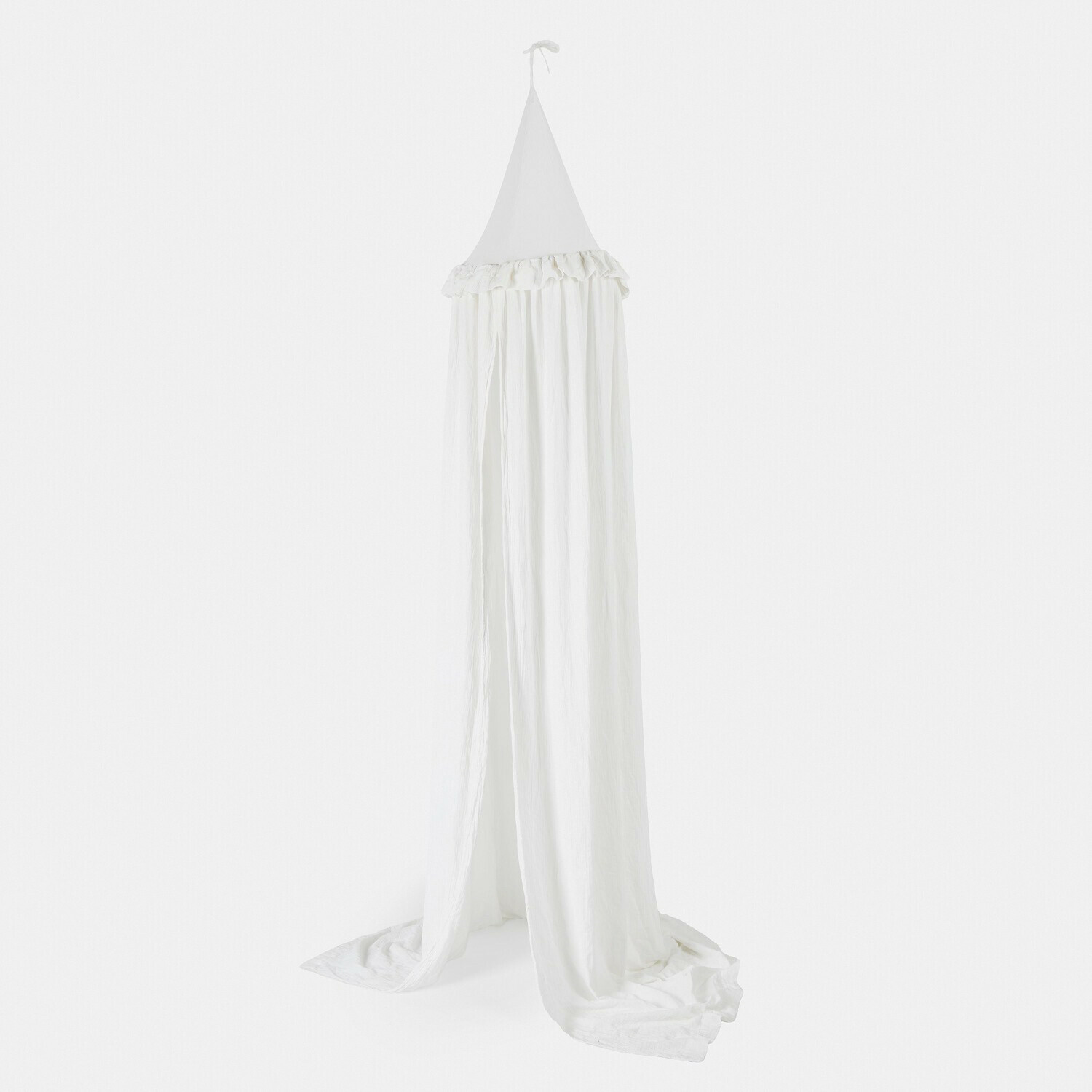 Crèmekleurige hemelbedgordijn van lichte stof, decoratie en insectenbescherming voor slaapkamer