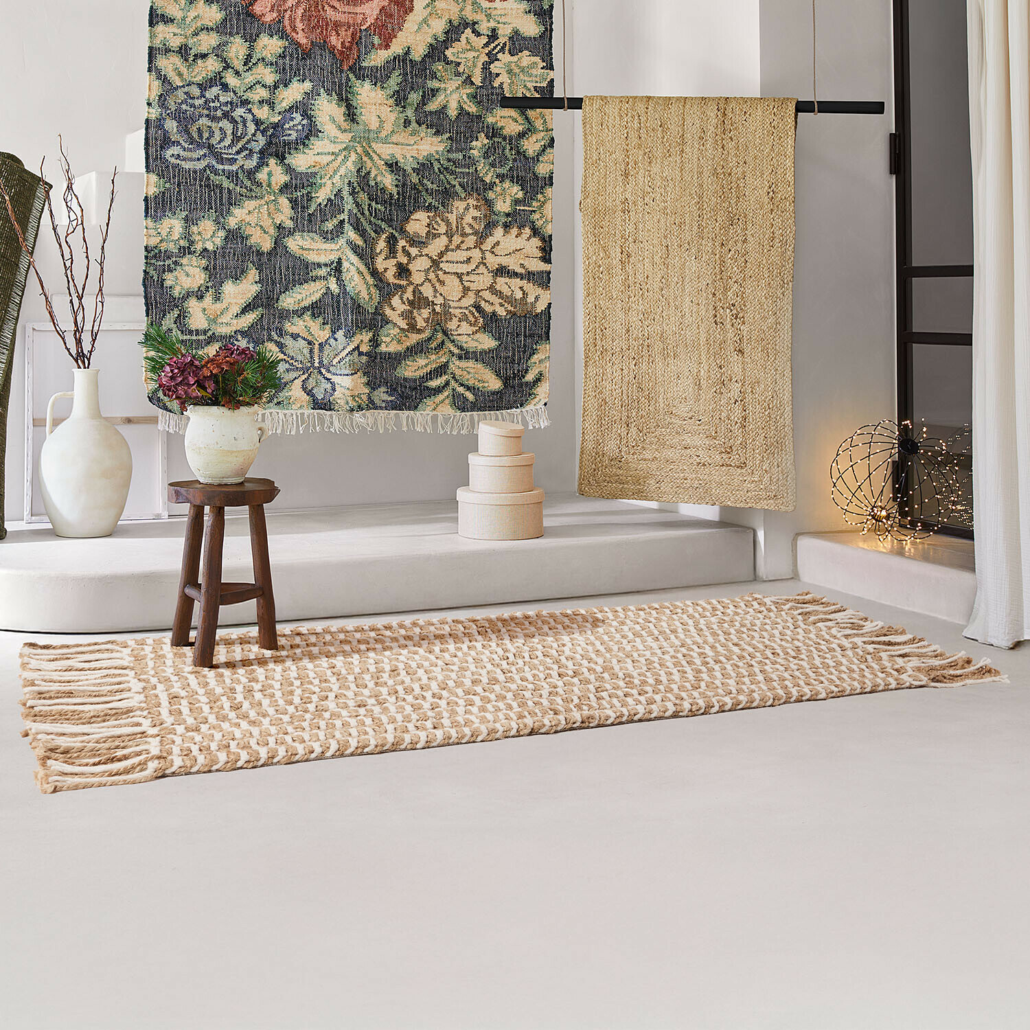 Loper Yrundal Beige-witte jute en katoenen vloerkleed met franjes, natuurlijke decoratieve woonkamerkleed