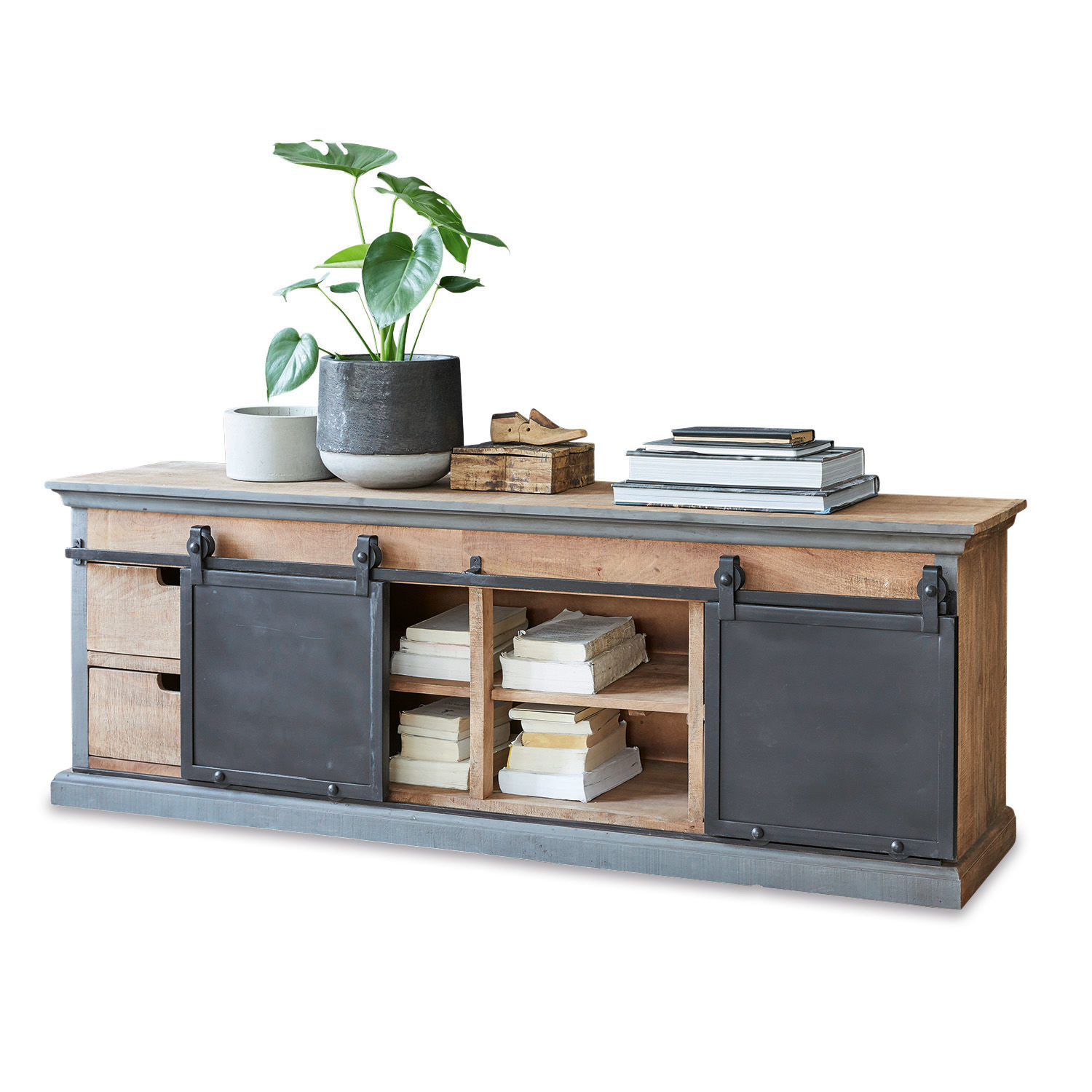 Sideboard Vulmont Houten dressoir met metalen schuifdeuren en boekenplanken, gedecoreerd met plant en boeken