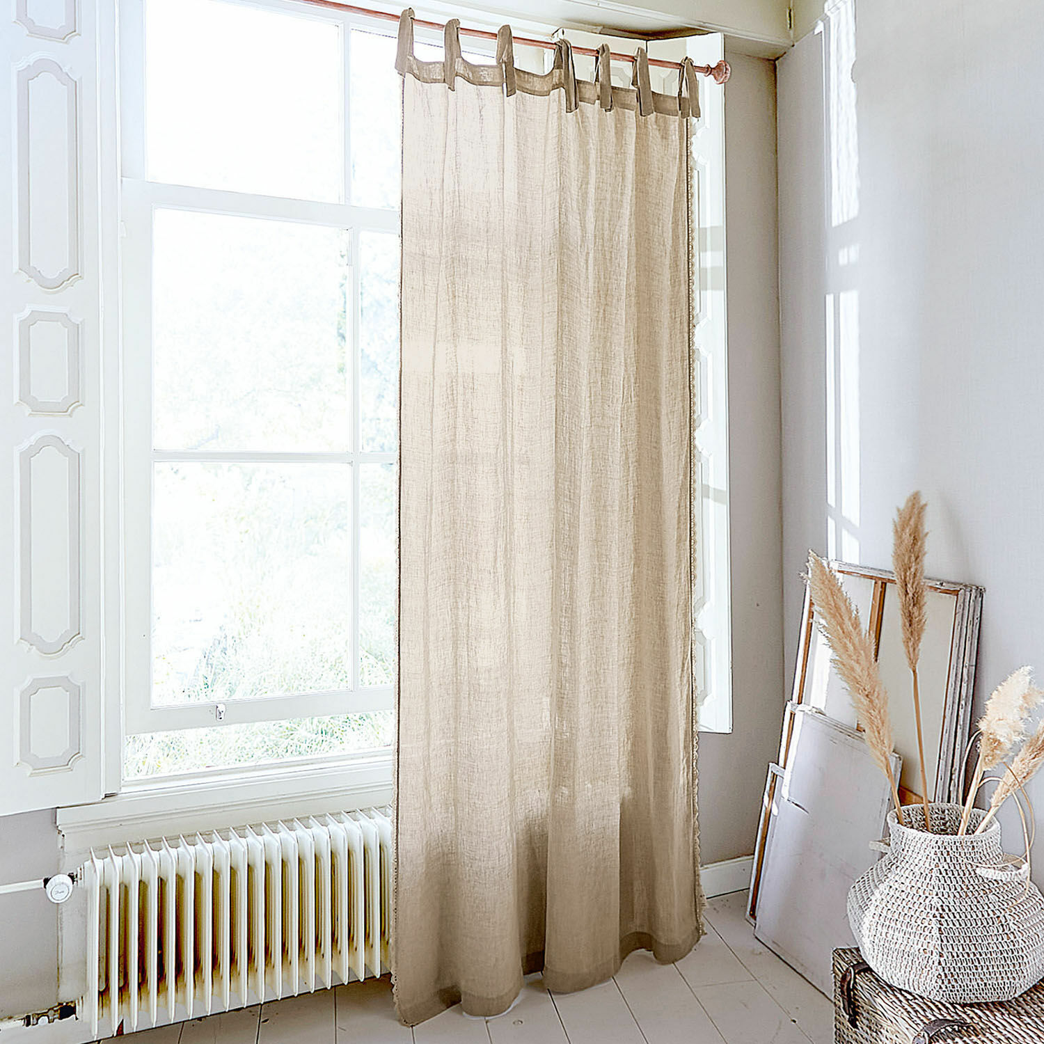 Gordijn Jovis Beige linnen gordijn met lussen, natuurlijk materiaal, raamdecoratie voor lichte kamers