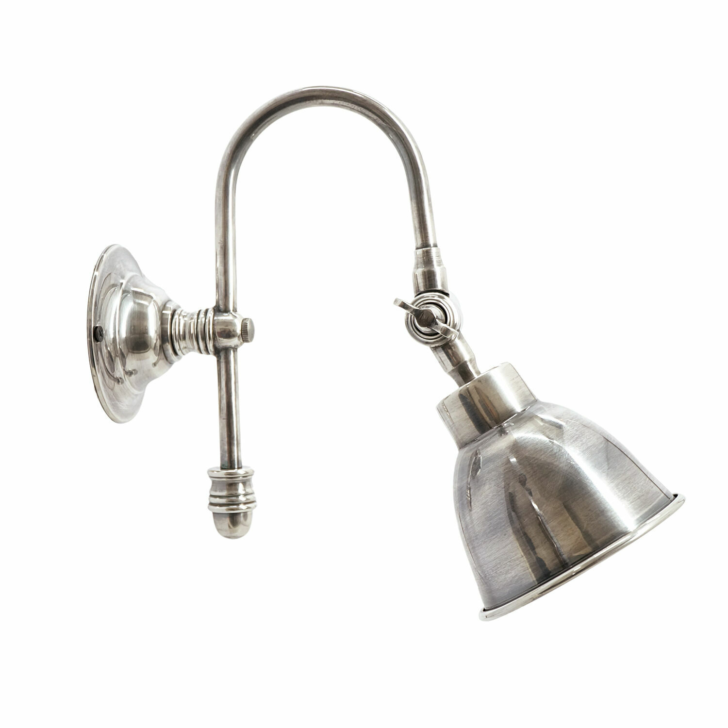 antiekzilverkleurig Wandlamp Gemma van metaal in antiek zilver, stijlvolle binnenverlichting met verstelbare arm.
