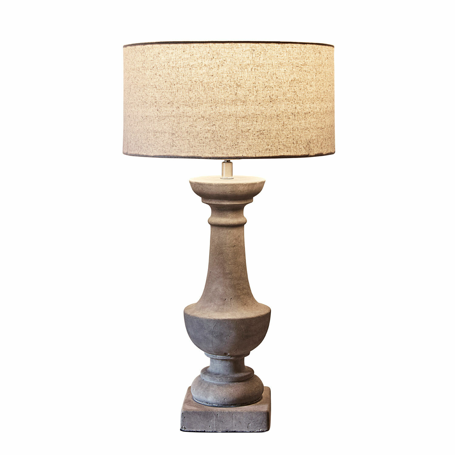 Tafellamp van grijs beton met beige kap, modern design voor woonkamerverlichting