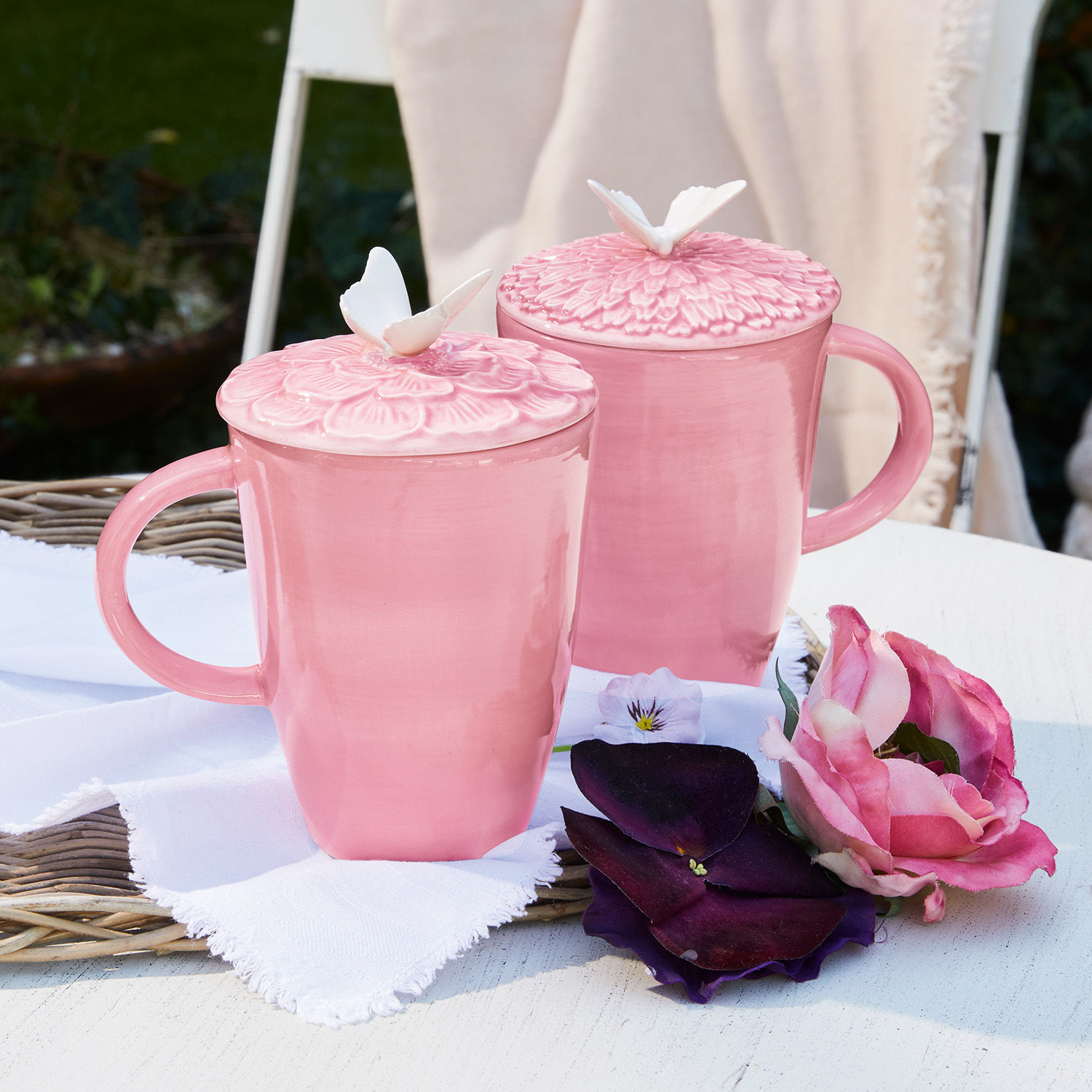 Kop set van 2 Daireann Roze keramische mok met deksel en witte vlinder, tafeldecoratie met bloemen