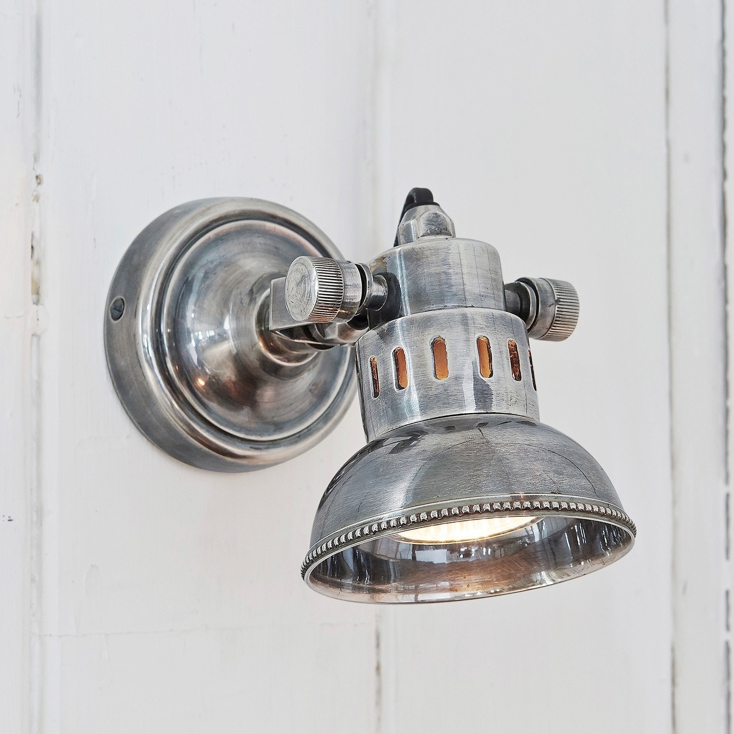 Wandlamp Rachelle Vintage metalen wandlamp in zilverkleur voor sfeervolle binnenverlichting