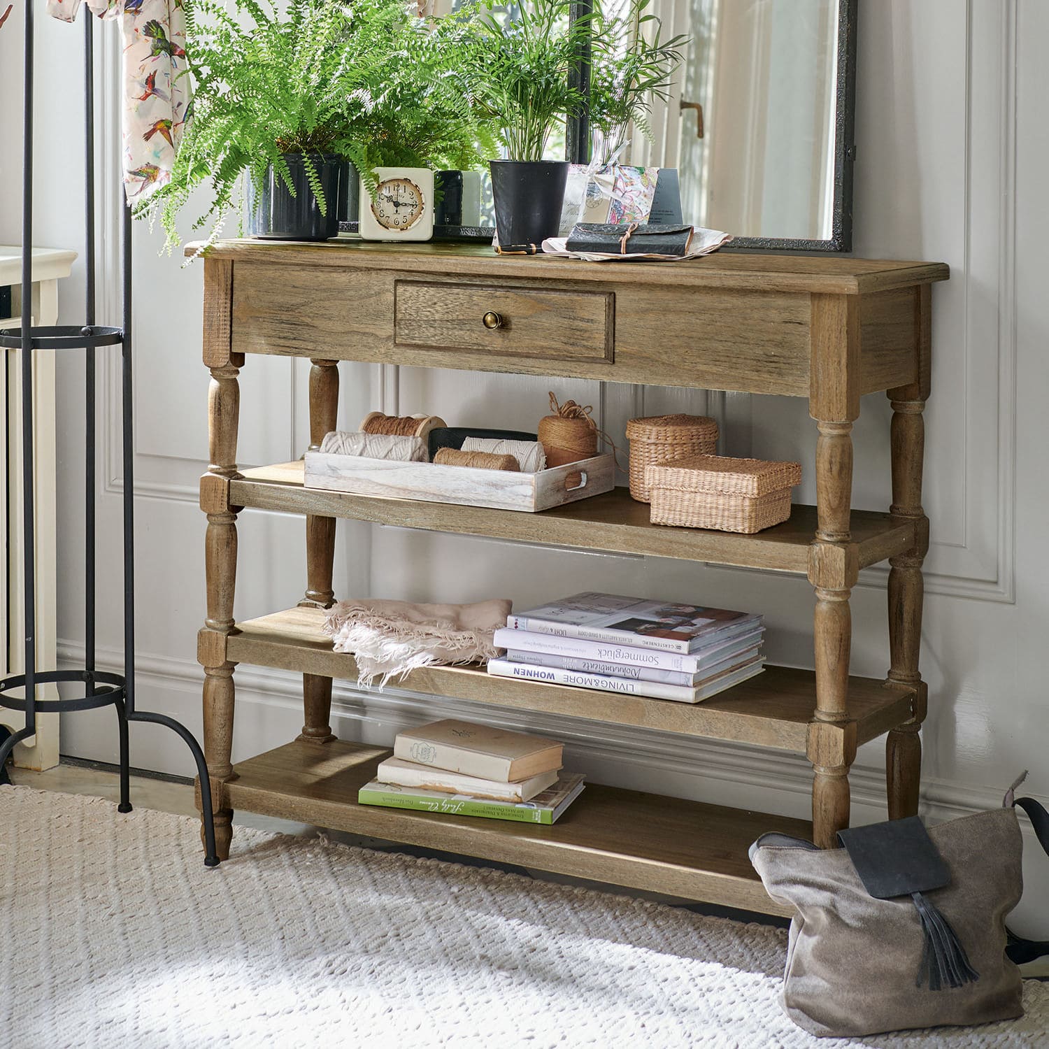 Sidetable Euville