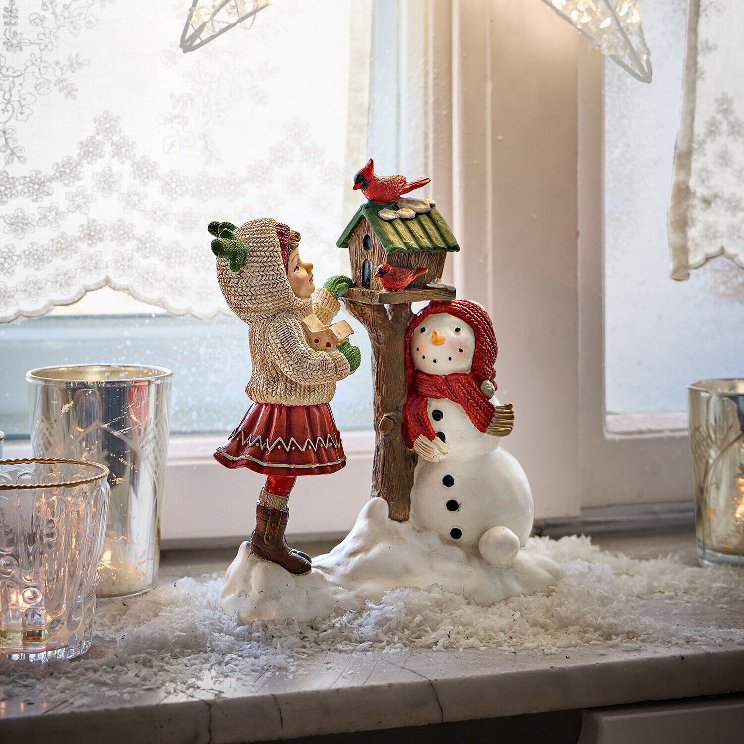 Decoratief kindje met vogelhuisje Irenja Decoratief kindje met vogelhuisje Irenja