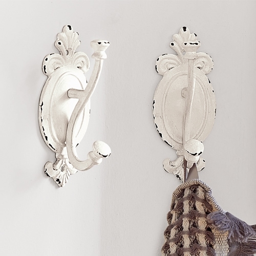 Muurhaken en kapstokken