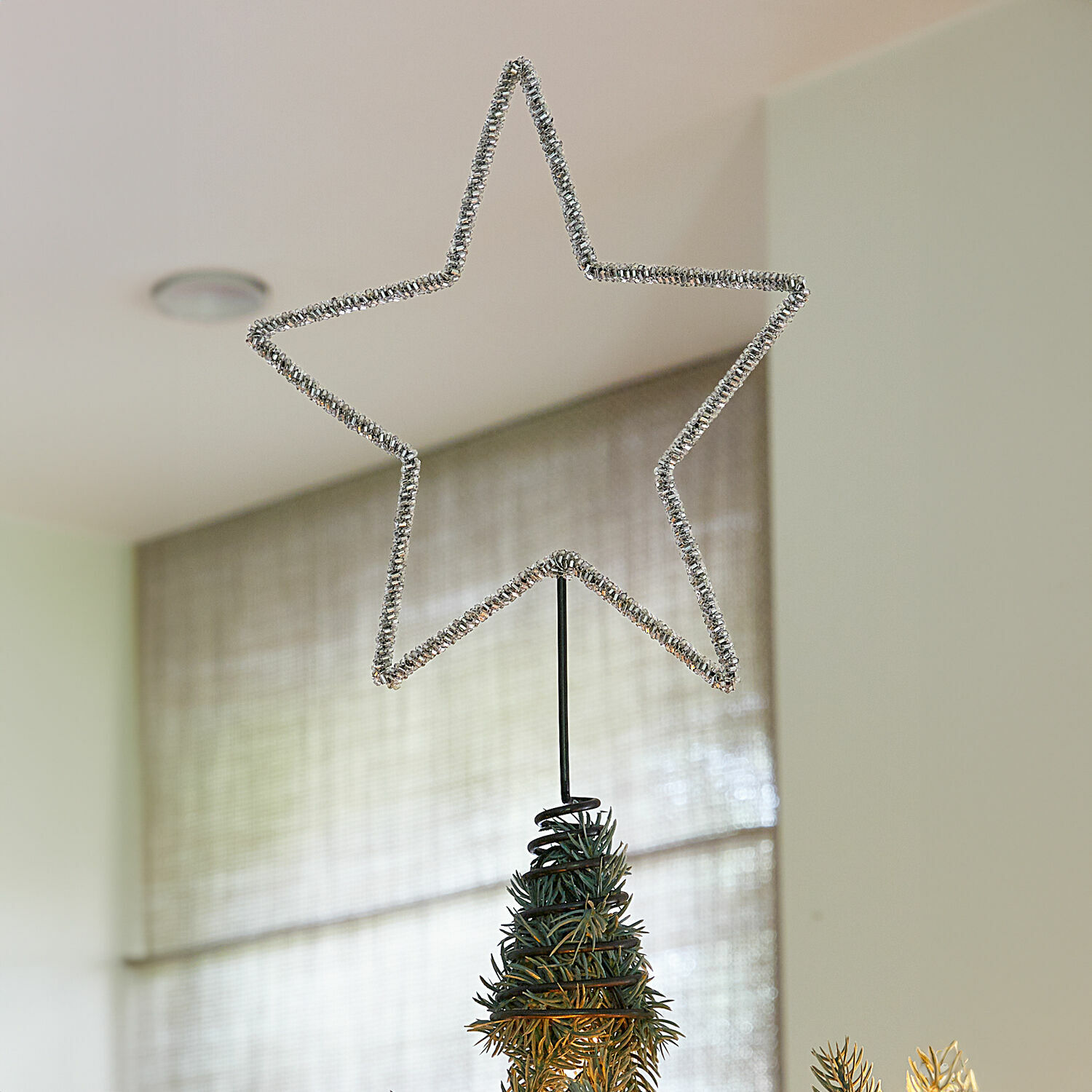 Kerstboompiek Nobiletto Zilveren metalen ster voor op de kerstboom, feestelijke kerstdecoratie voor binnen