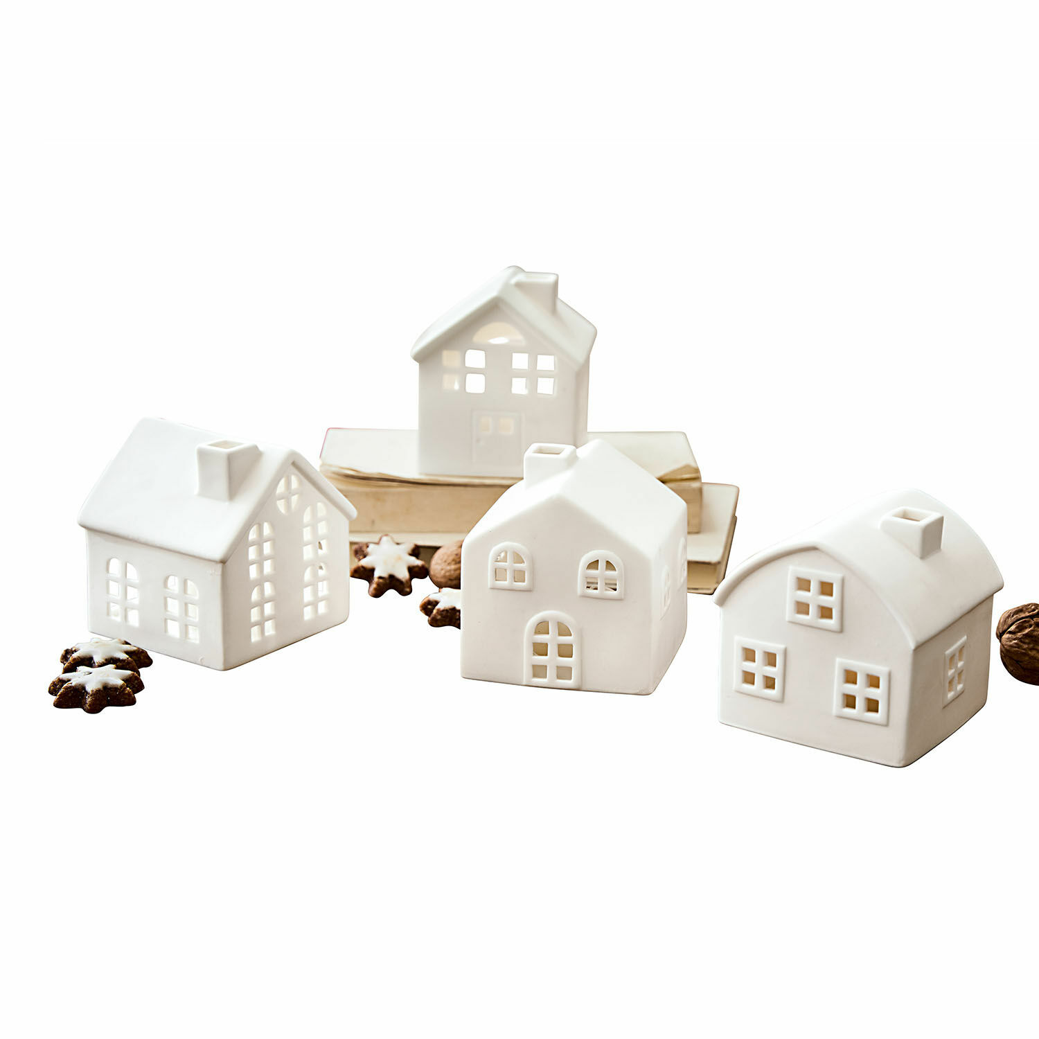Windlicht set van 4 Country Witte keramische huisjes met lichtopeningen, kerstdecoratie met koekjes en noten