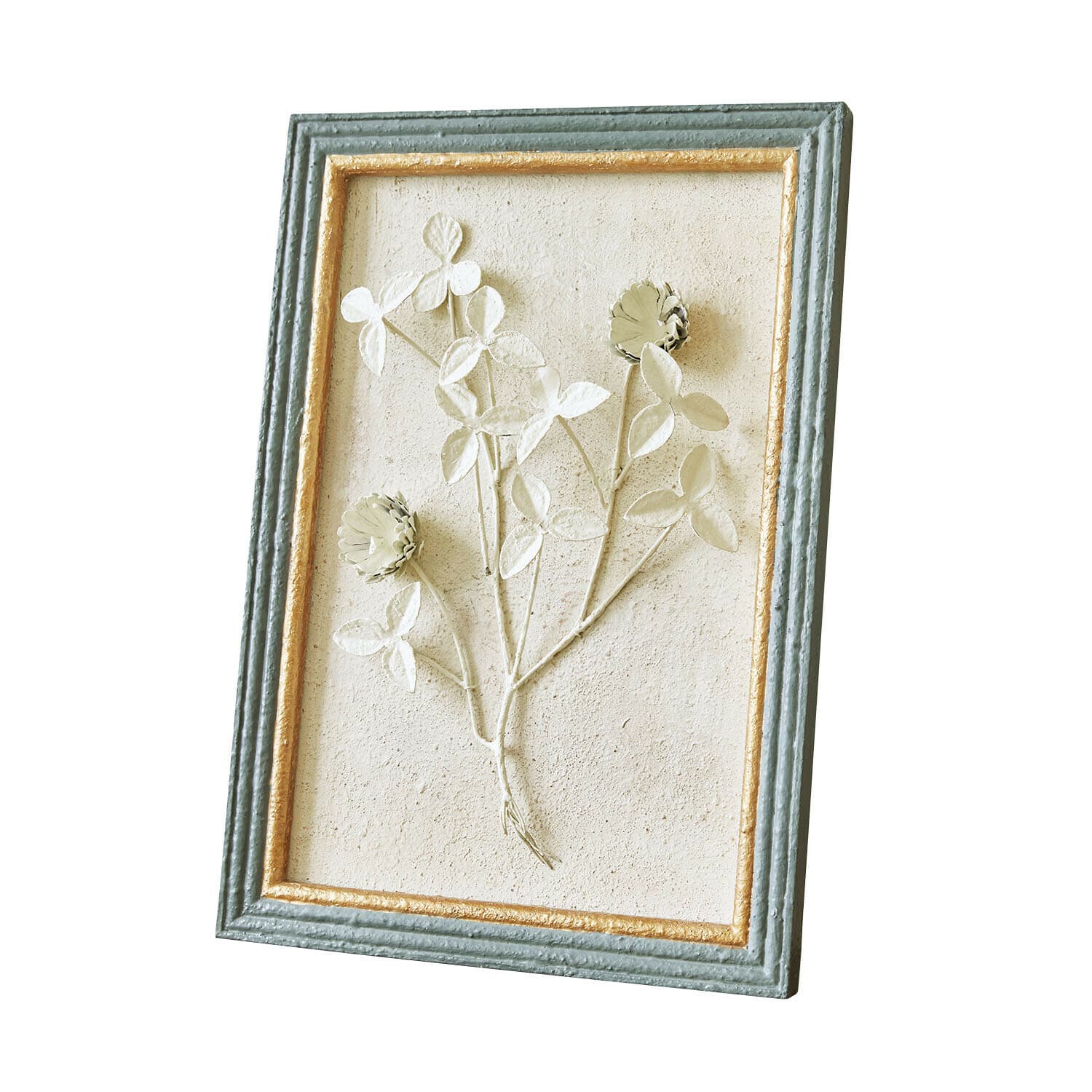 Decoratief reliëf schilderij met bloemen in grijs-gouden houten lijst voor interieur