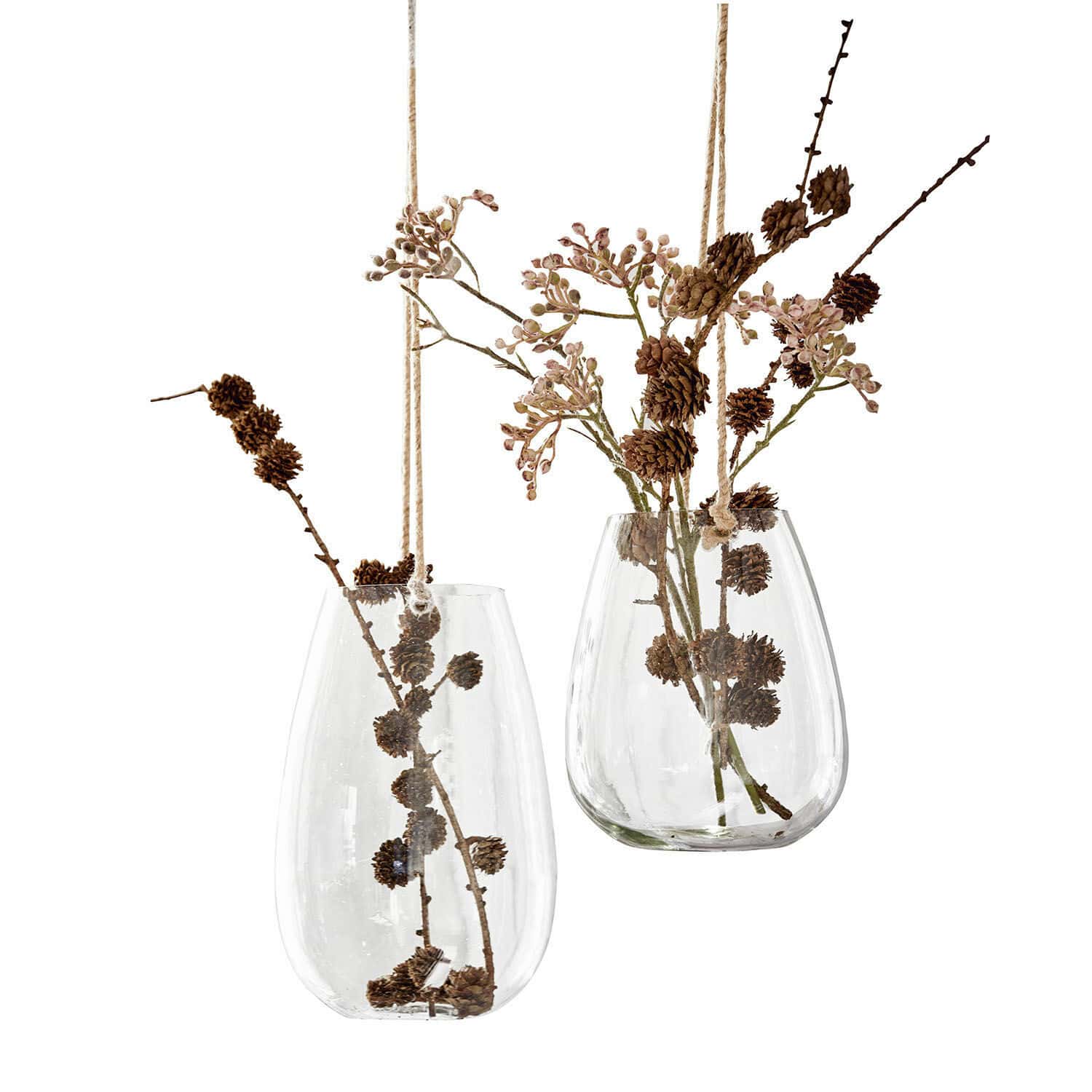 Hangwindlicht set van 2 Mylla Set van twee hangende transparante glazen vazen met natuurlijke takken en decoratief touw