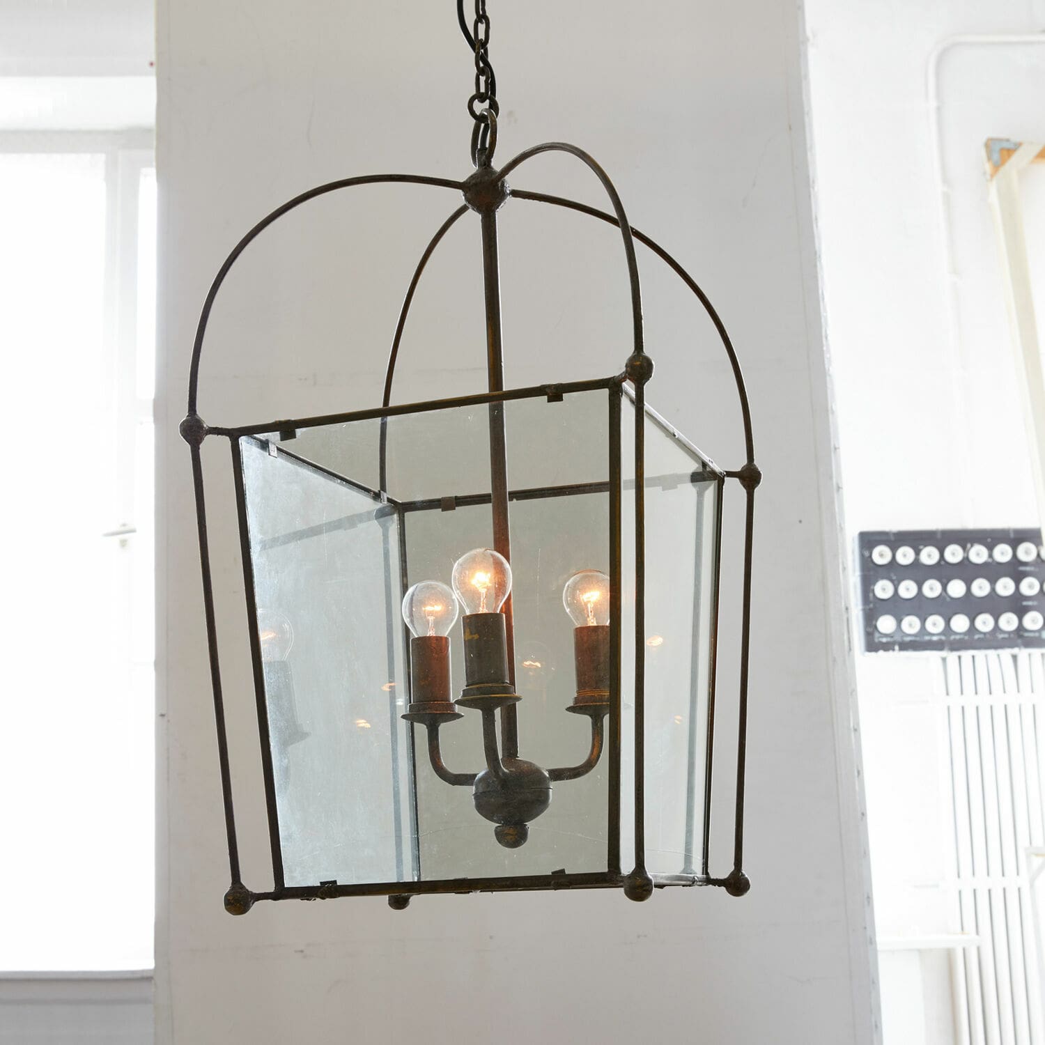 Hanglamp Sèvres Hanglamp van metaal en glas in vintage stijl met drie lampen, decoratieve plafondlamp