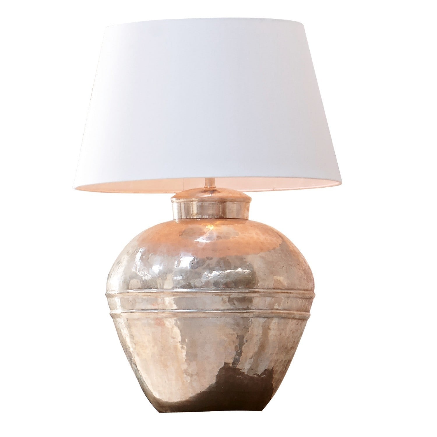 Tafellamp Madison Tafellamp van gehammerd koper met witte kap, decoratieve verlichting voor de woonkamer