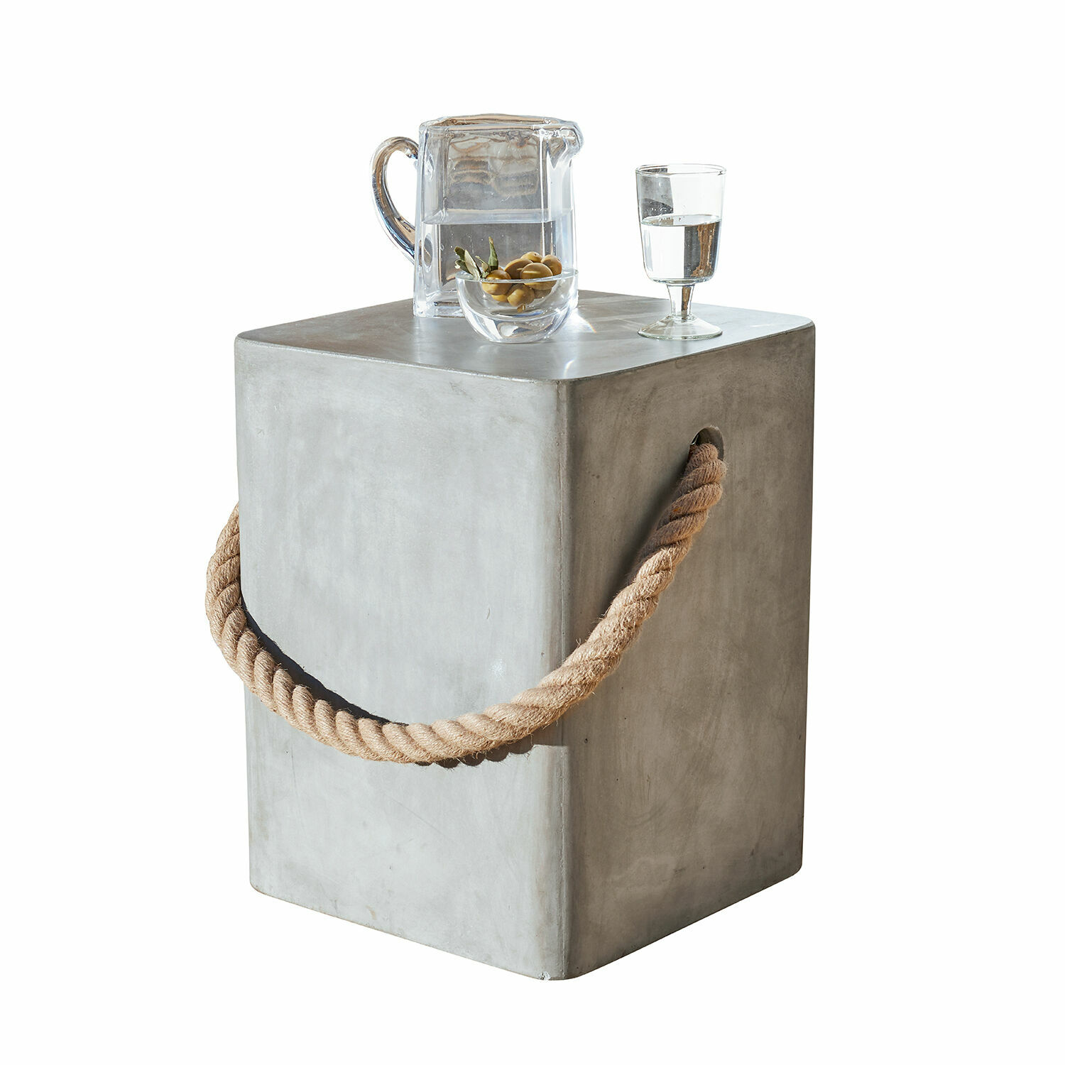 Bijzettafel Kaedi Vierkante bijzettafel van grijs beton met dik touw als handvat, modern decoratief meubel