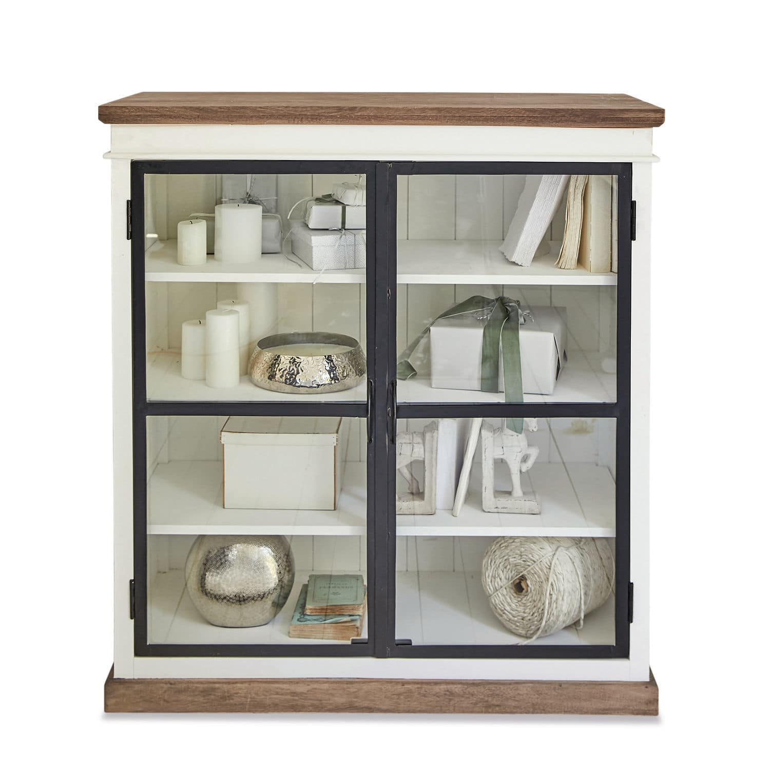 Commode Mira Witte houten vitrinekast met donker blad en glazen deuren, decoraties en boeken binnenin