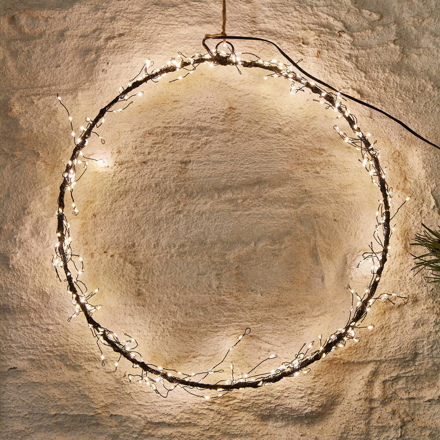 Ledkrans Estavino Ronde metalen krans met warmwitte LED-lichtjes voor wanddecoratie