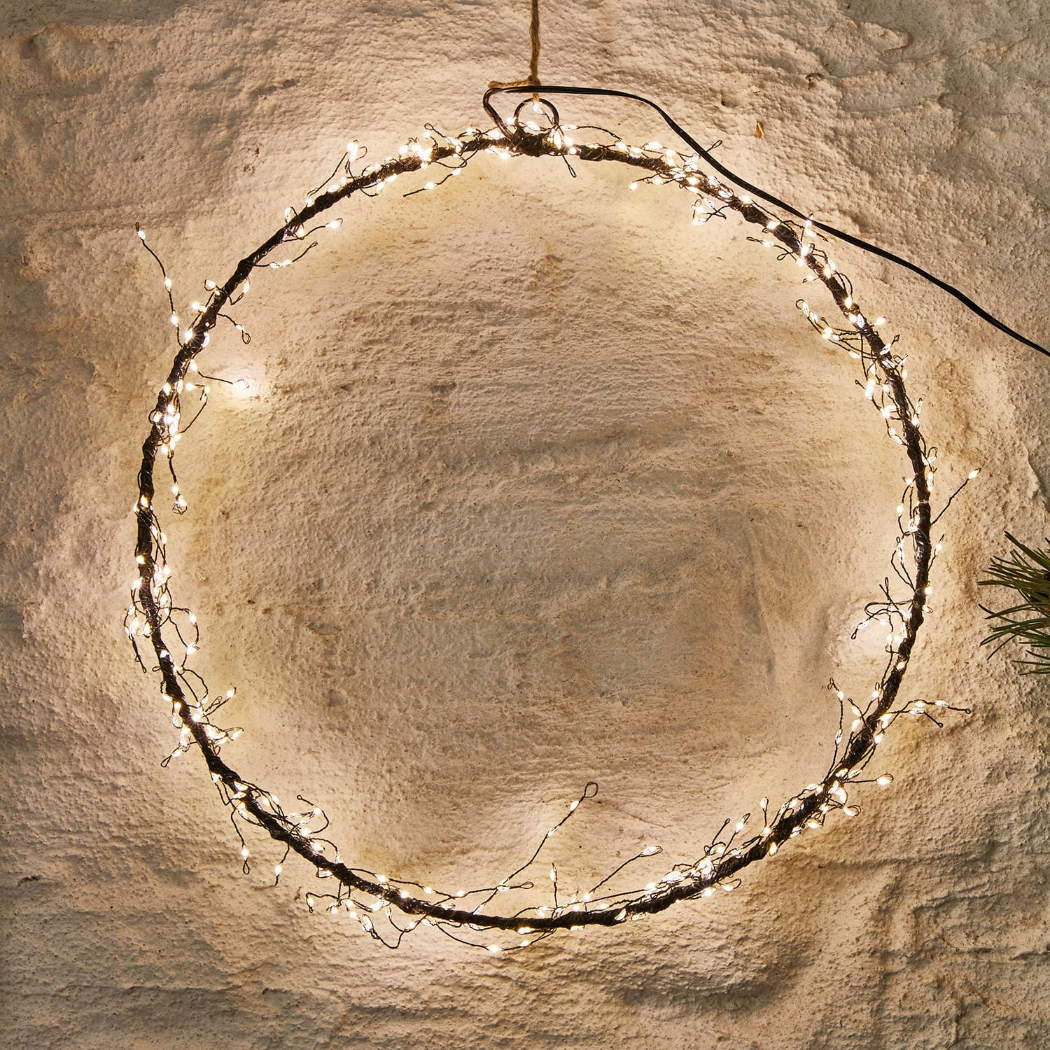 Ledkrans Estavino Ronde metalen krans met warmwitte LED-lichtjes voor wanddecoratie