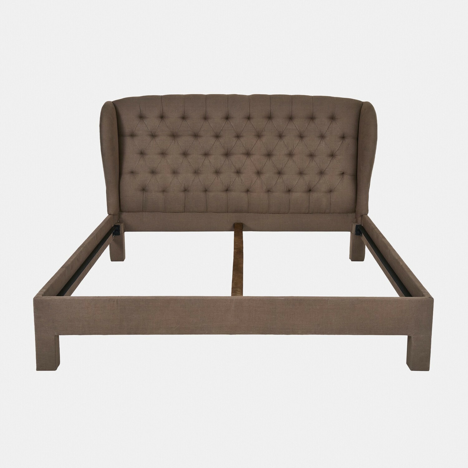 Bed Tusson