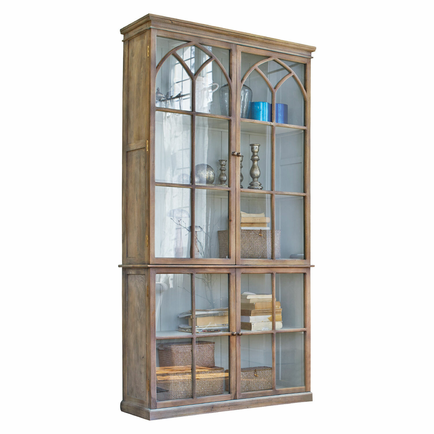 Garrard kast van grijsbruin hout met glazen deuren en planken voor boeken en decoratie