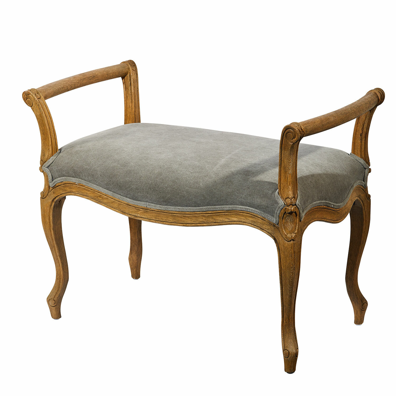 Bank Pierremont met grijze bekleding en houten frame in vintage stijl voor woonkamer