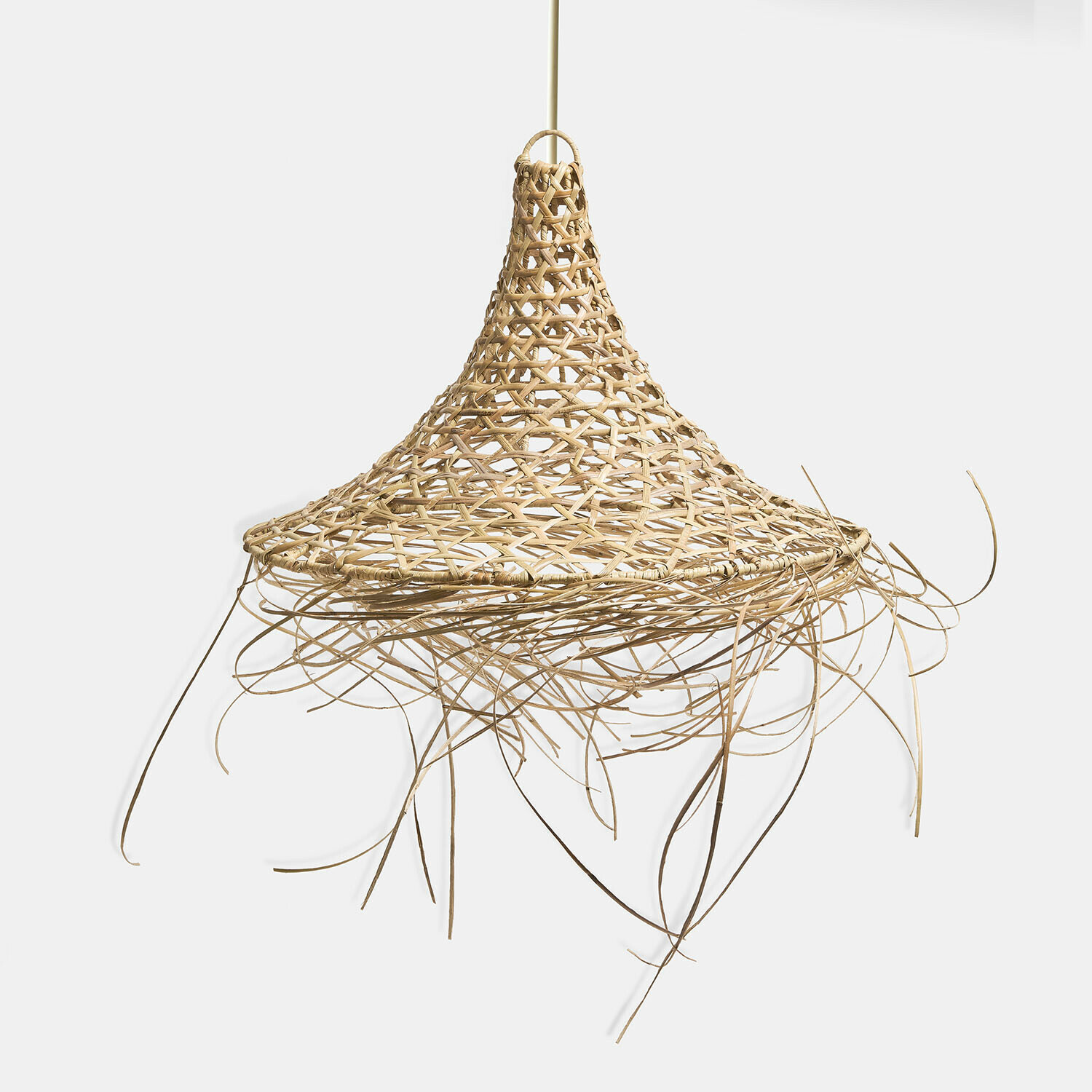Lampenkap Calvado Hanglamp van natuurlijk rotan in lichtbruine kleur met decoratieve franjes, boho stijl verlichting