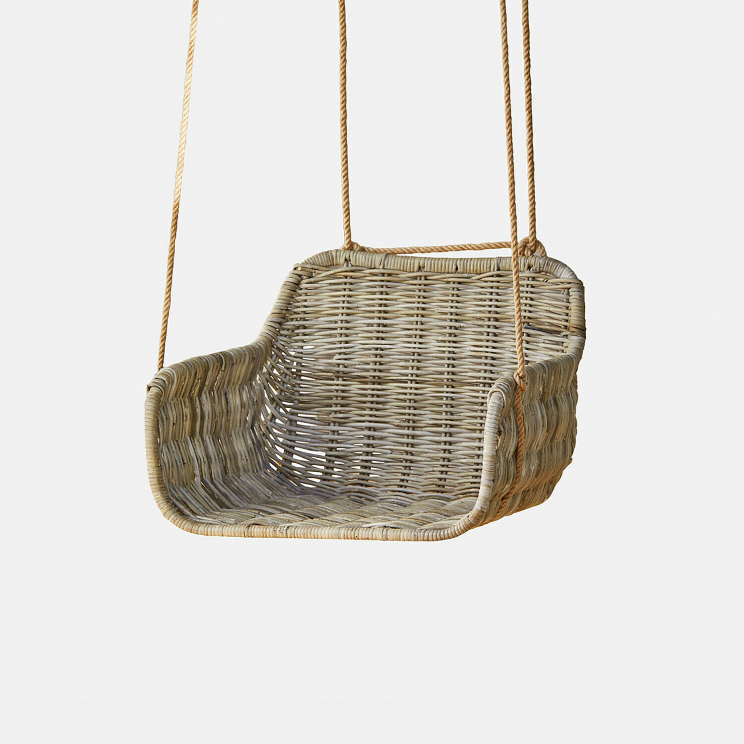 Hangstoel Frelonza Rotan schommel in natuurlijke kleur met comfortabel zitje en ophangkoorden