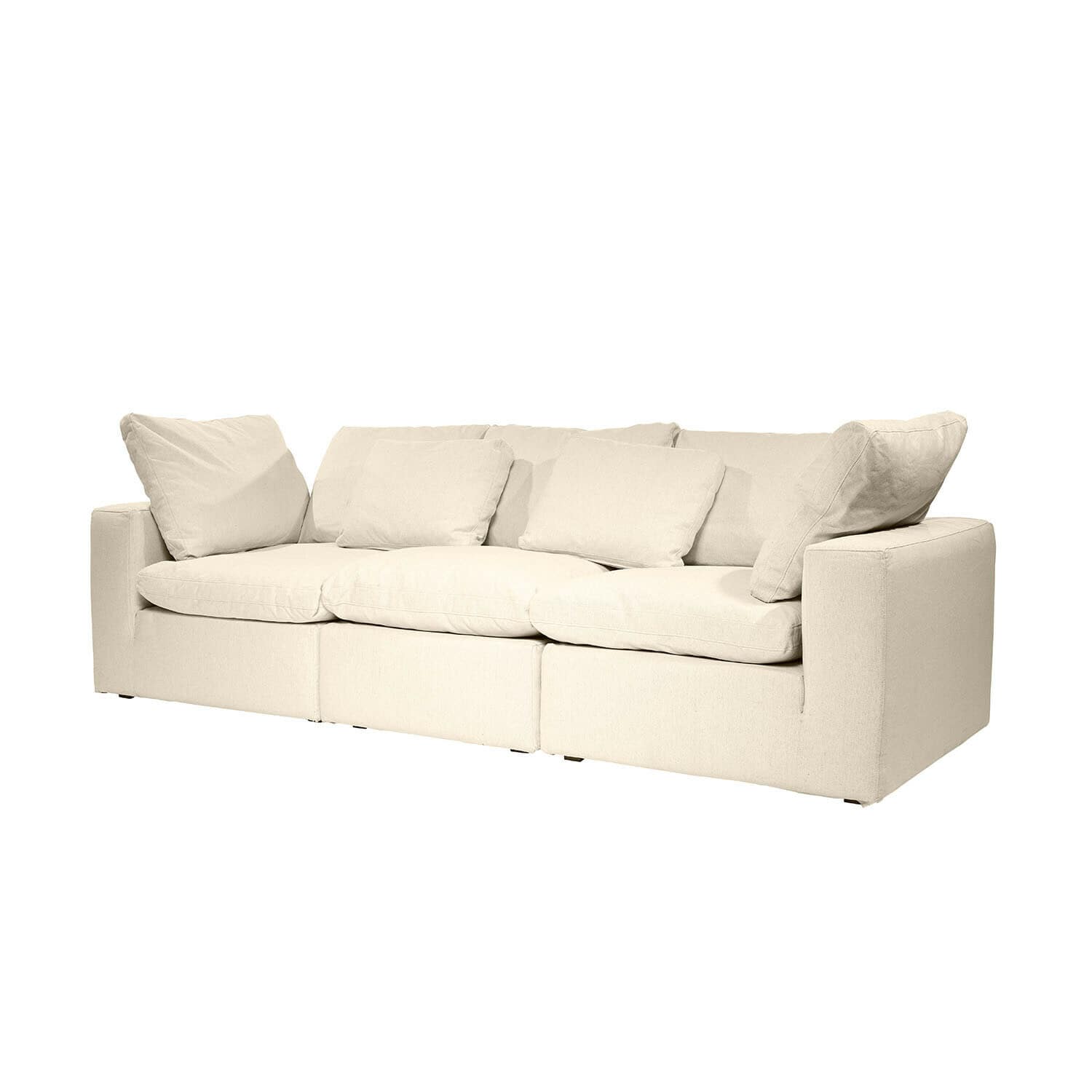 Bank Queensbridge Beige stoffen bank met zachte kussens, modern meubel voor een comfortabele woonkamer