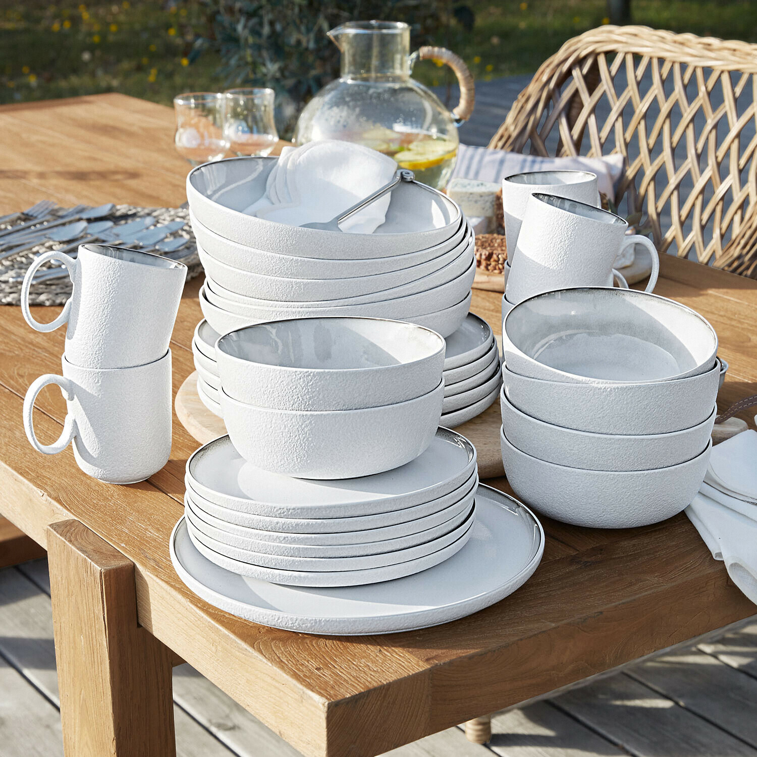 Servies set van 30 Eiruna