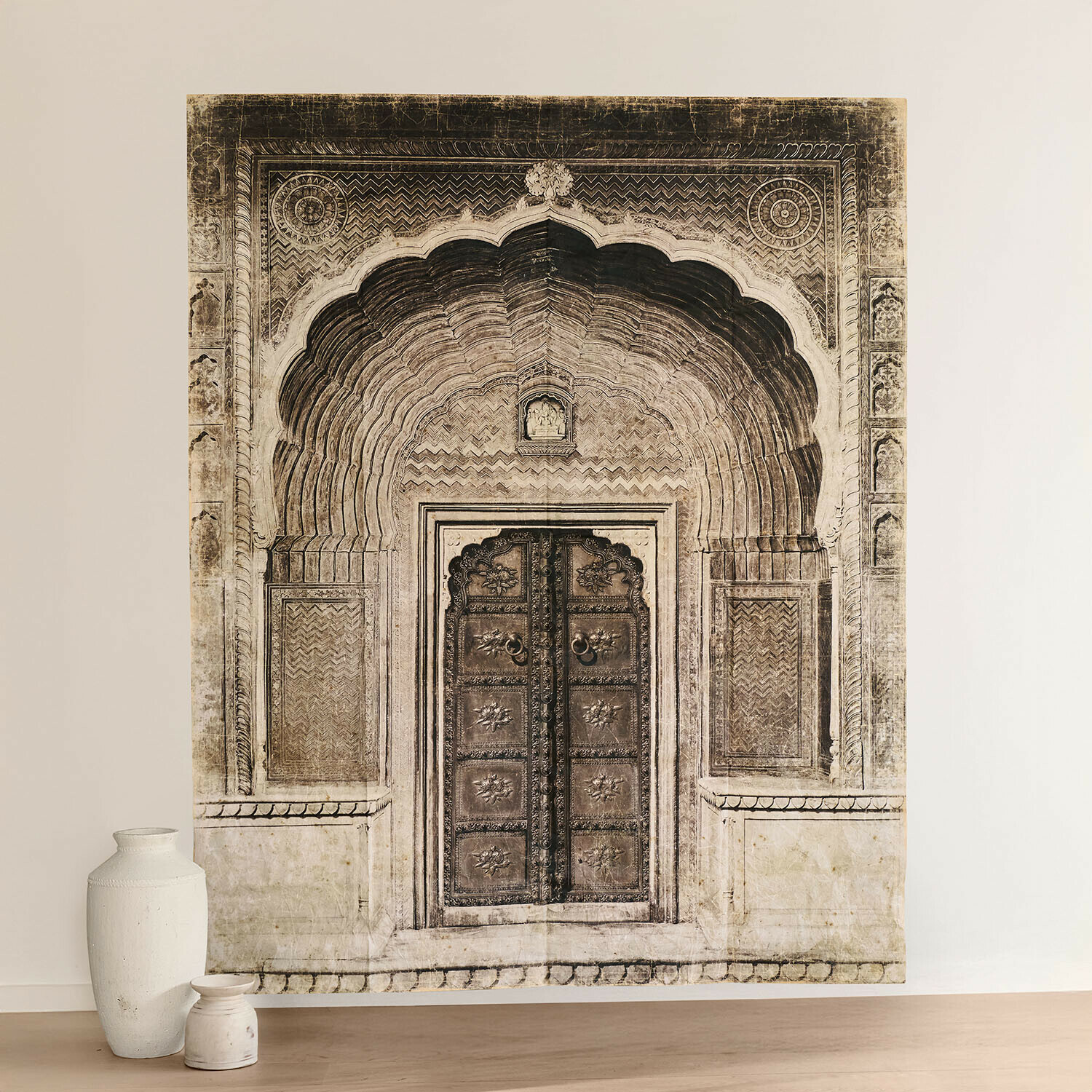 Decoratief wandpaneel met stenen deurmotief in beige en bruine tinten voor interieurdecoratie