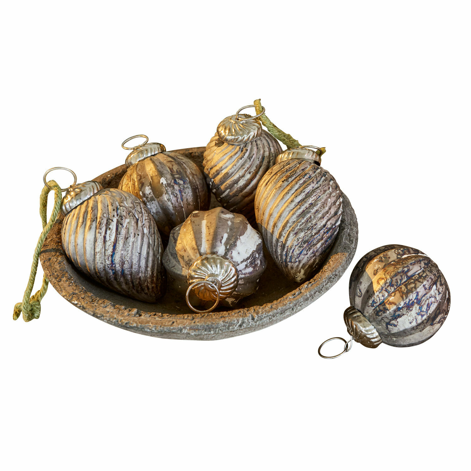 Kerstversiering set van 6 Miras Set van 6 zilverkleurige glazen kerstballen met metallic glans voor feestelijke decoratie