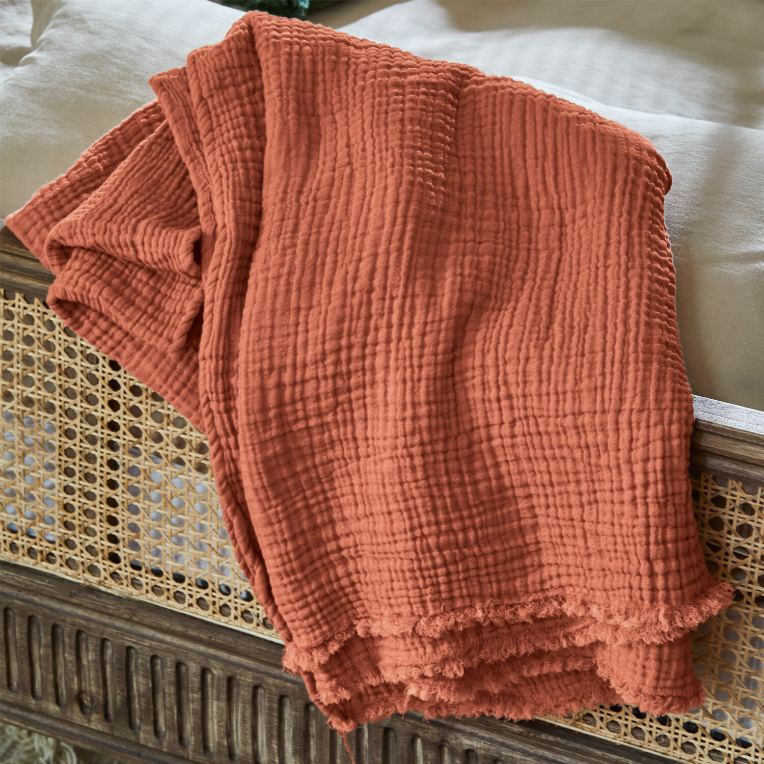Plaid Altoona Zachte oranje katoenen deken met geruite textuur, perfect voor huisdecoratie en comfort