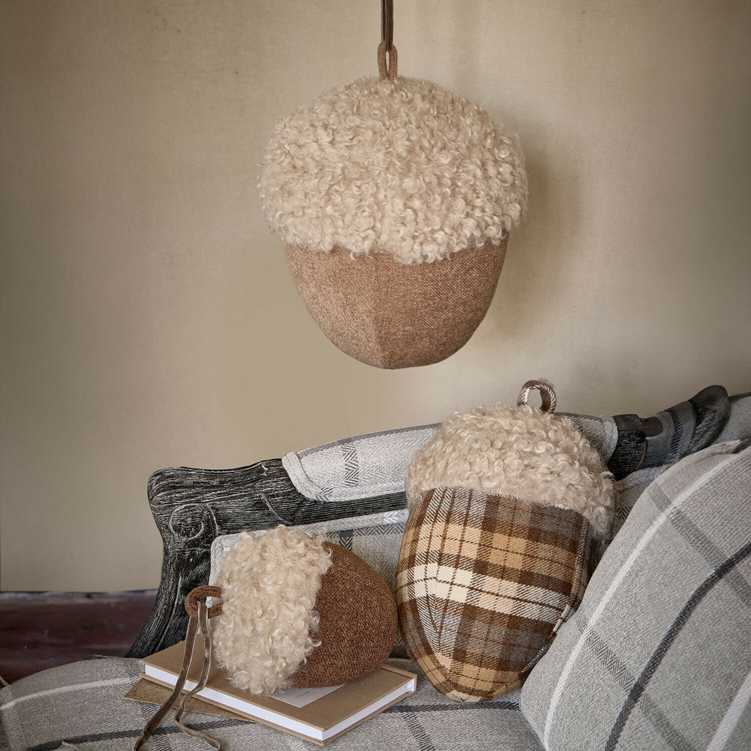 Decoratieve eikel set van 3 Hazelb