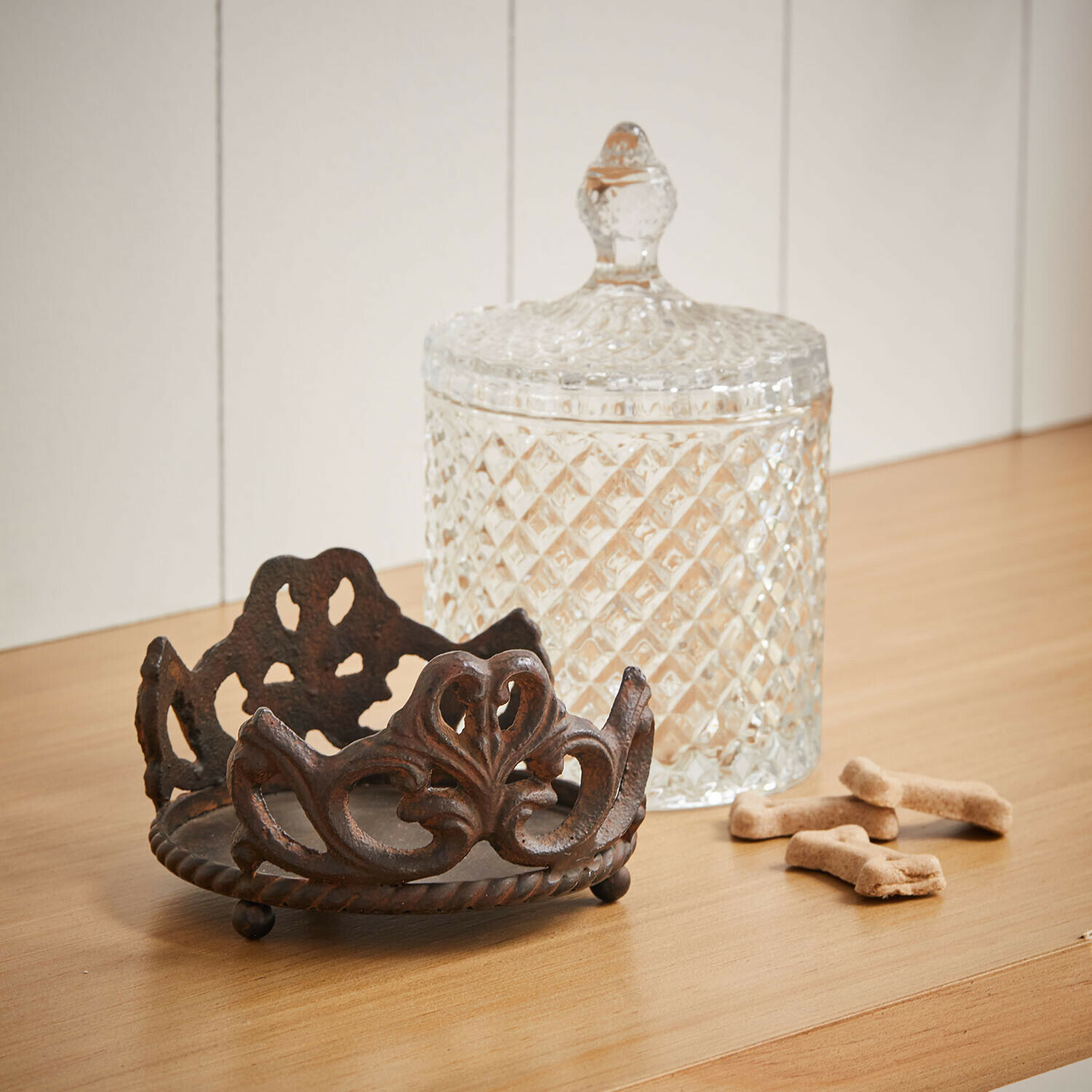 Glazen potje met houder Kerynna