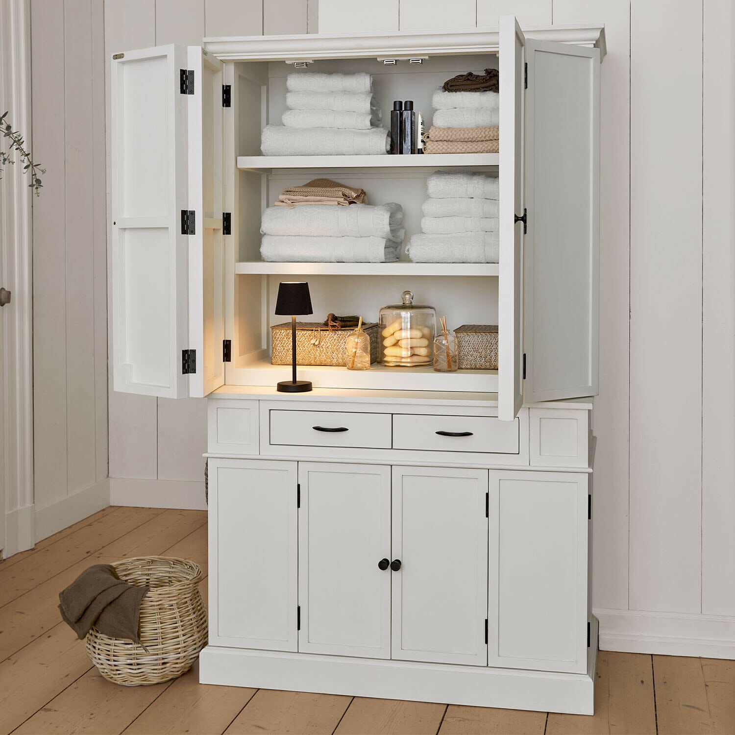 Kast Lydia