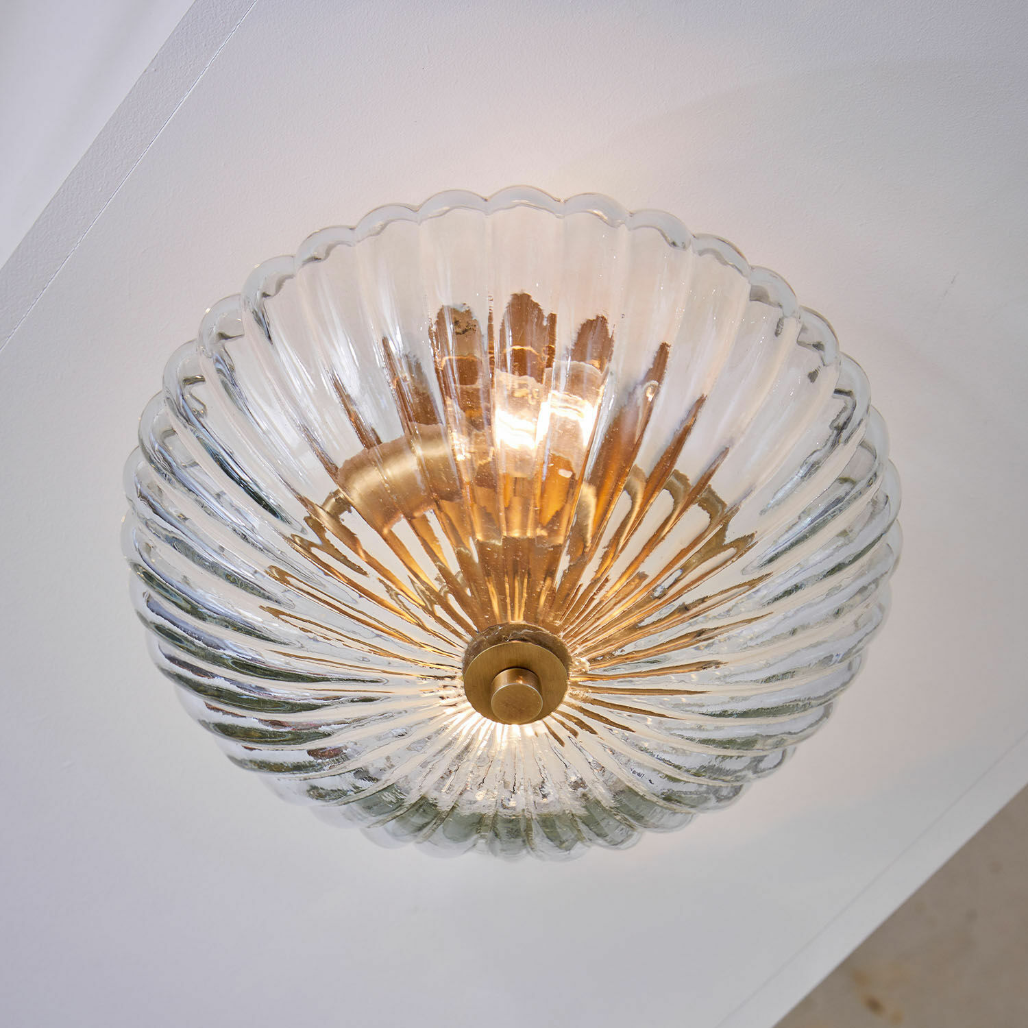Plafondlamp Druaila Glazen plafondlamp met gele metalen bevestiging, decoratieve binnenverlichting