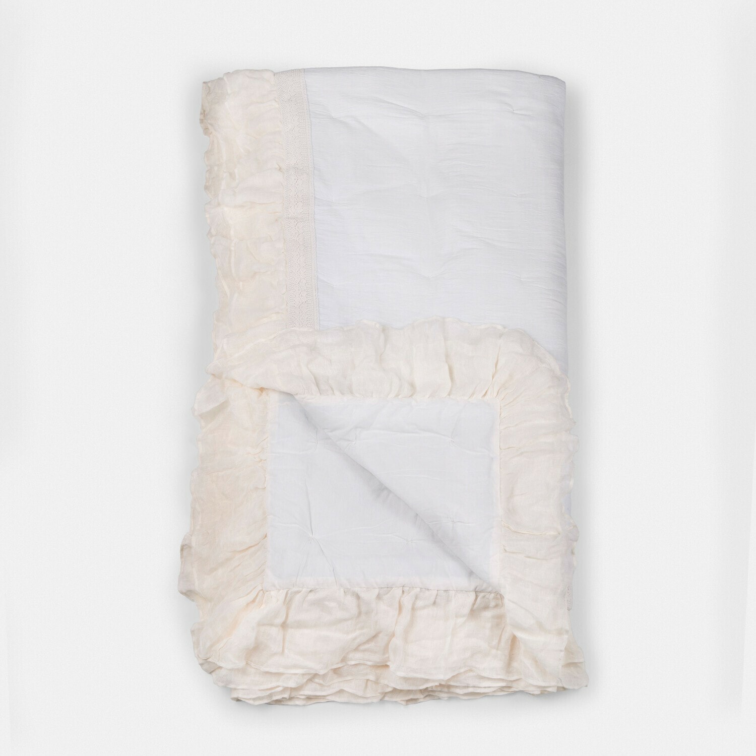 Quilt Jolévianne Witte katoenen sprei met crèmekleurige volant, zacht en decoratief voor slaapkamer