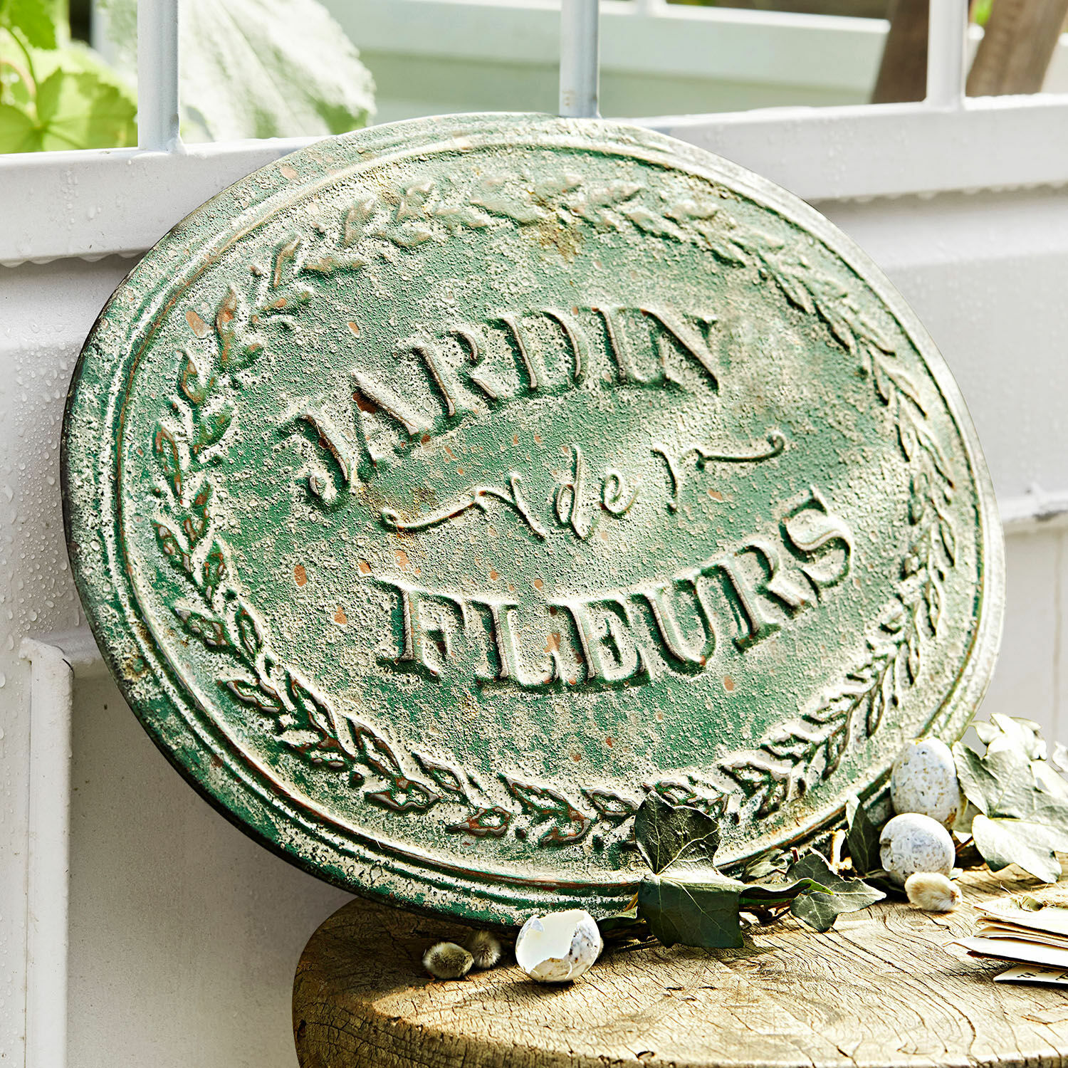 Decoboard Jardin de Fleurs Ovale groene metalen tuintafel met opschrift Jardin de Fleurs en bladdecoratie