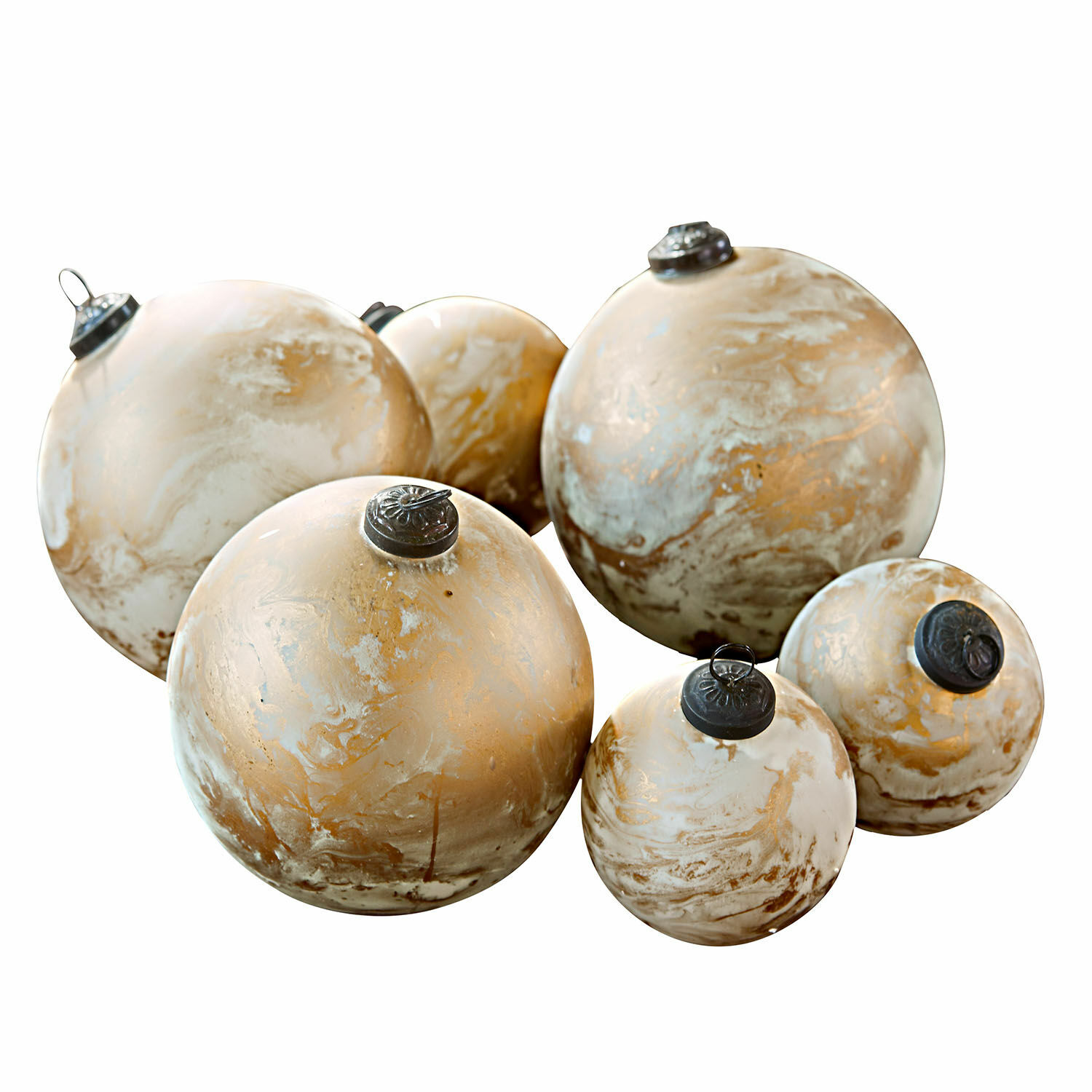 Kerstballen set van 6 Nymeria Set van zes decoratieve kerstballen met beige en gouden marmerpatroon